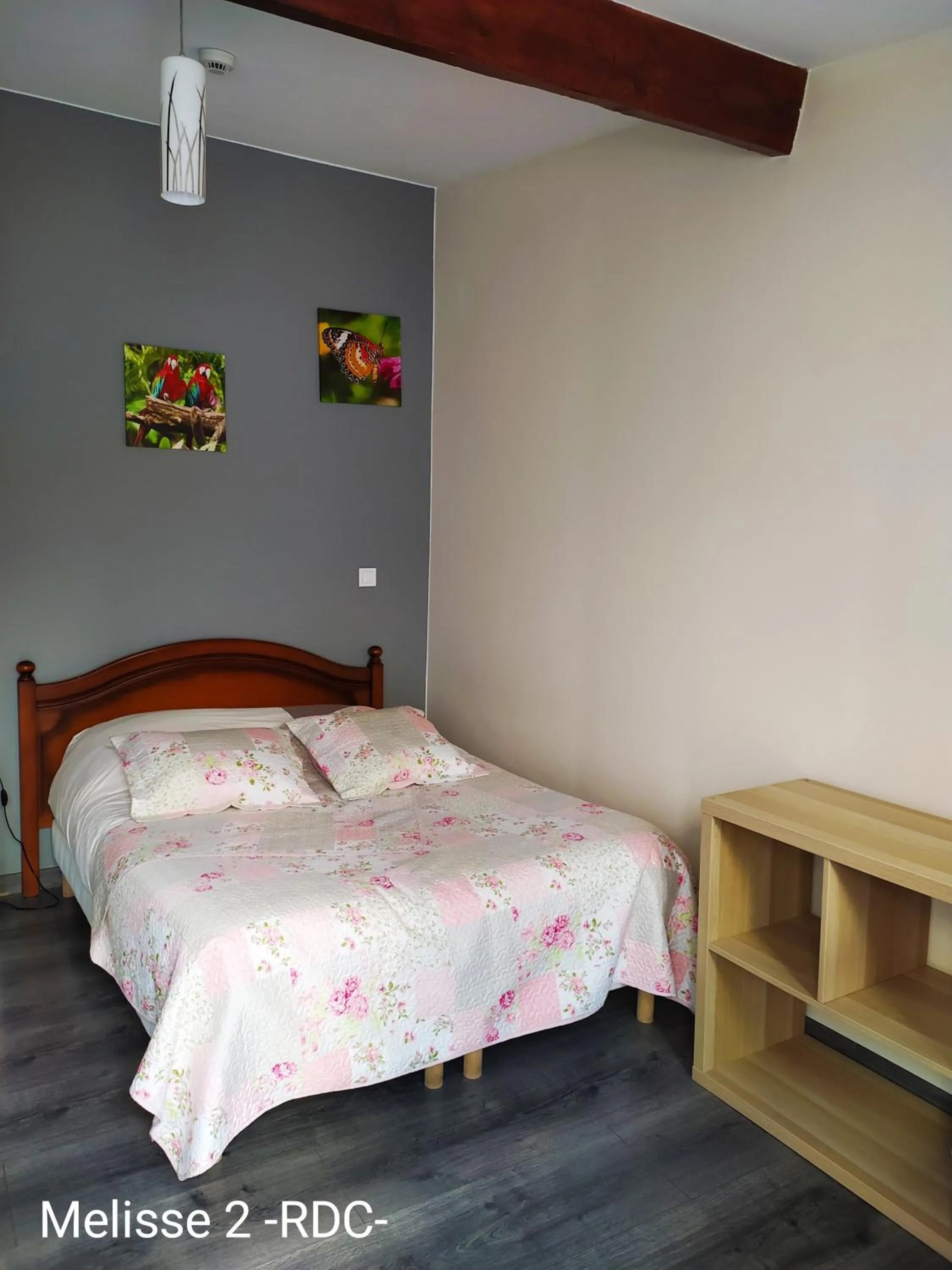 Bed in Les Coquelicots