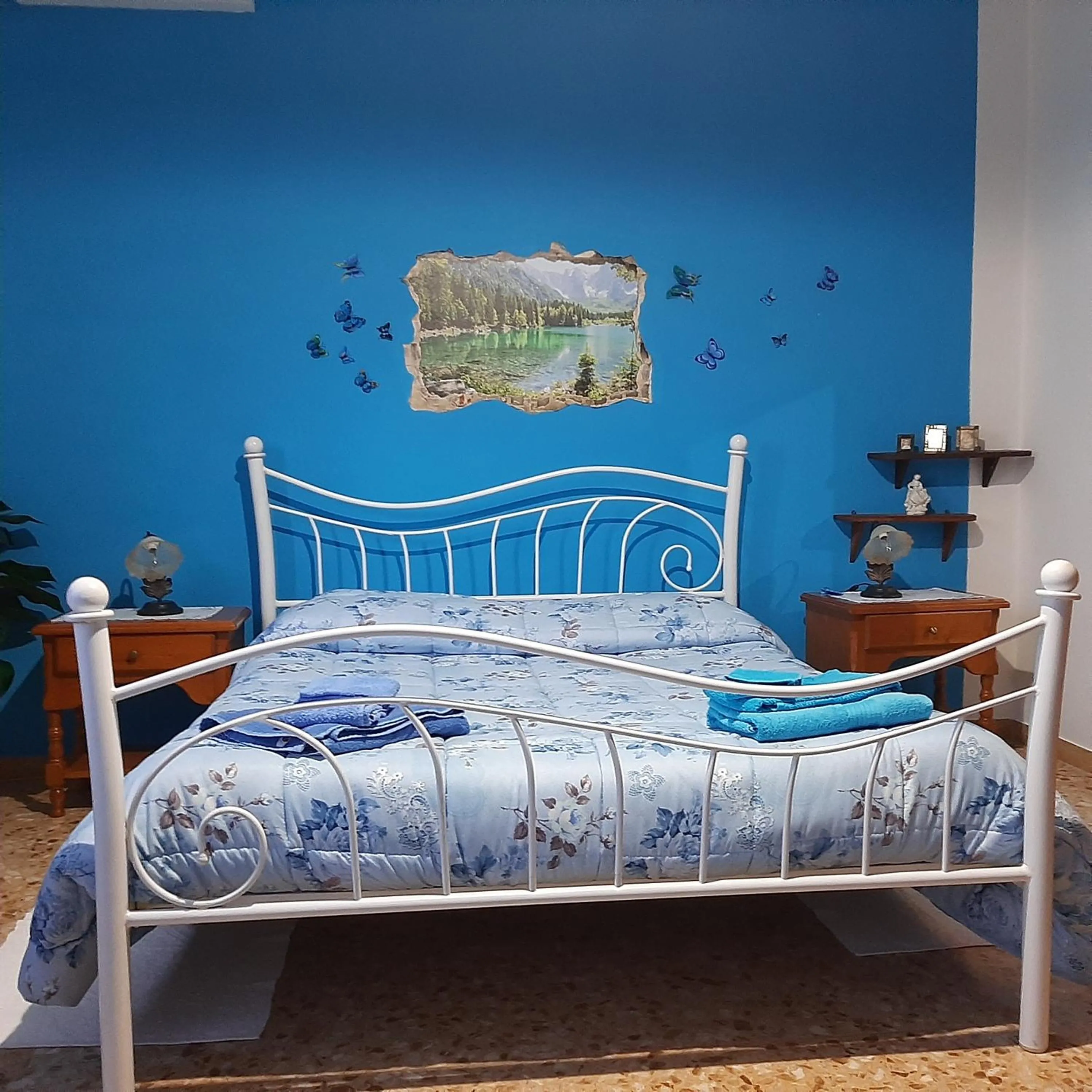 Triple Room with Shared Bathroom - single occupancy in B&B Da Andreina