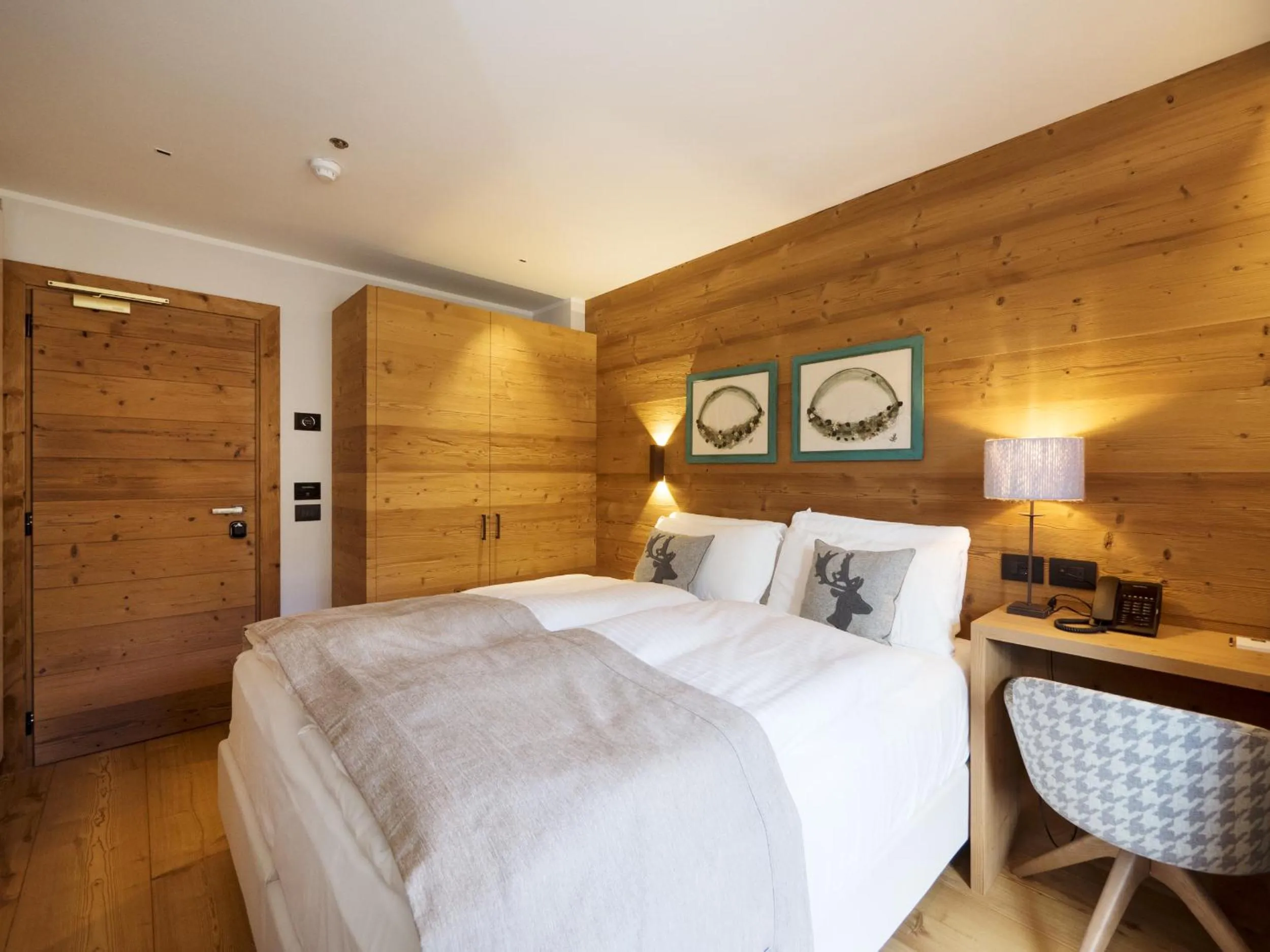 Bed in FIORI Dolomites Experience Hotel