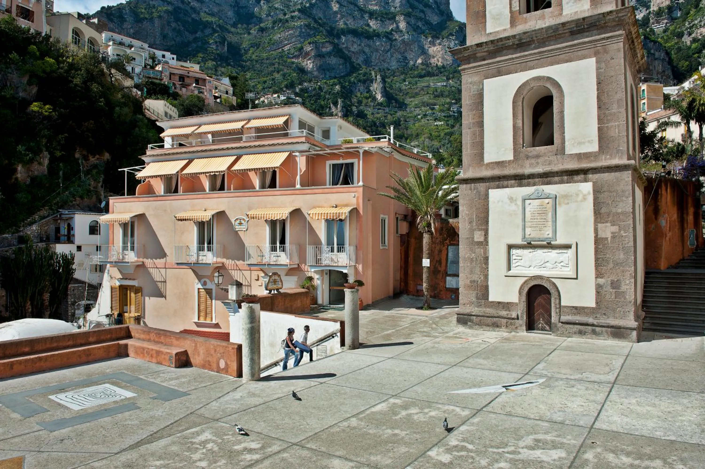 Facade/entrance in Villa Flavio Gioia