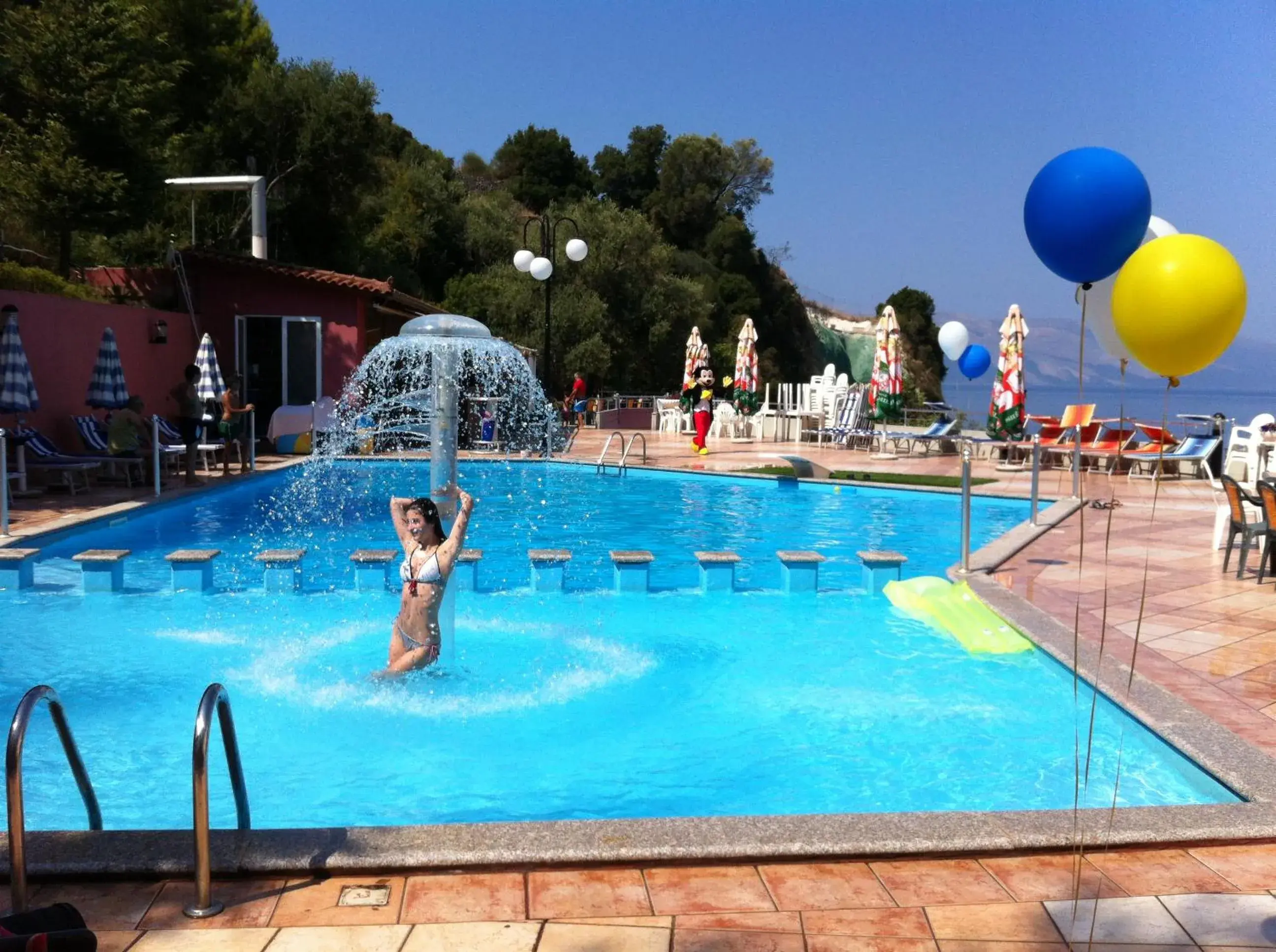 Swimming pool in Hotel New York Swimming pool in Hotel New York
