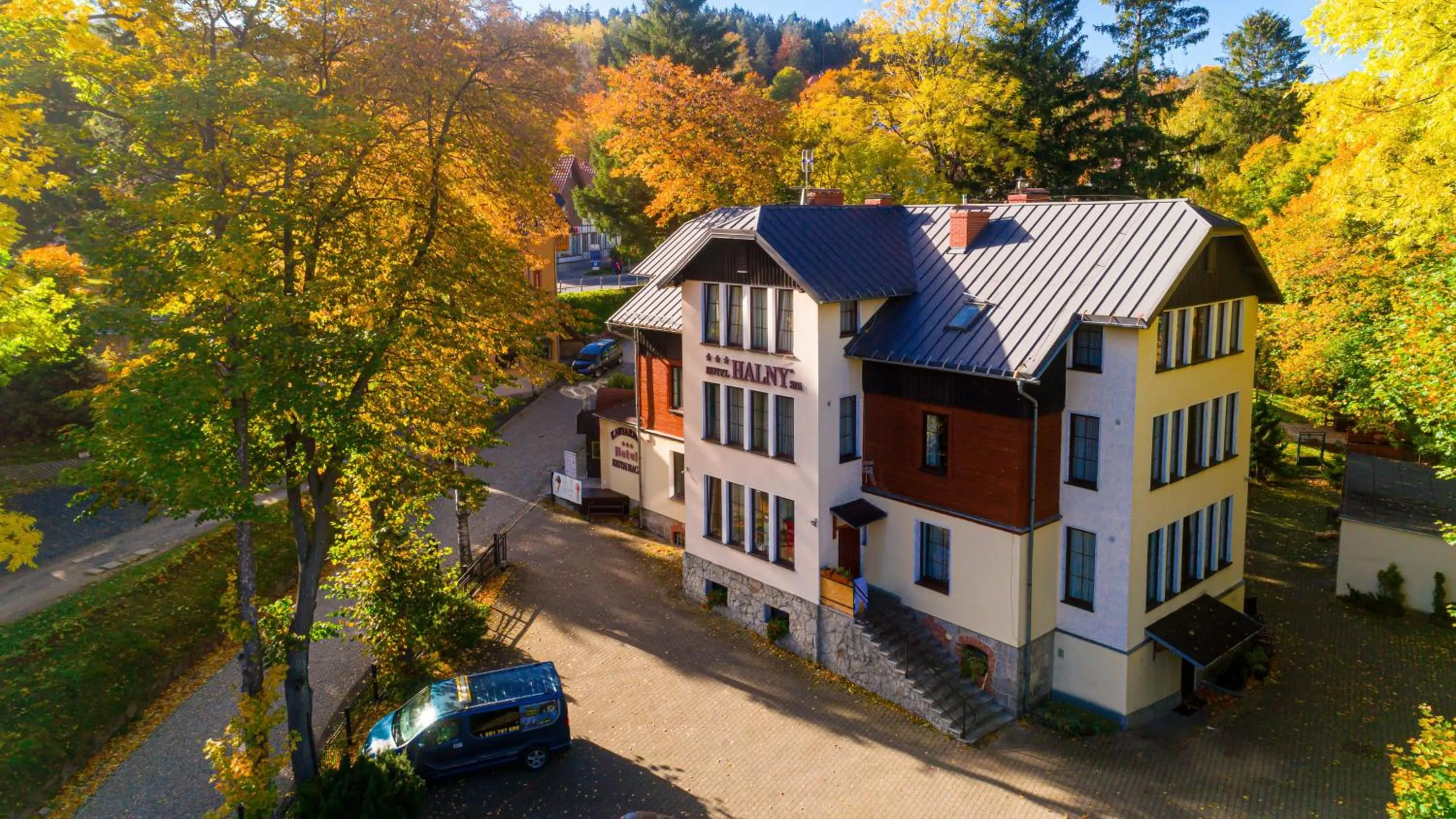 Property building in Hotel Halny
