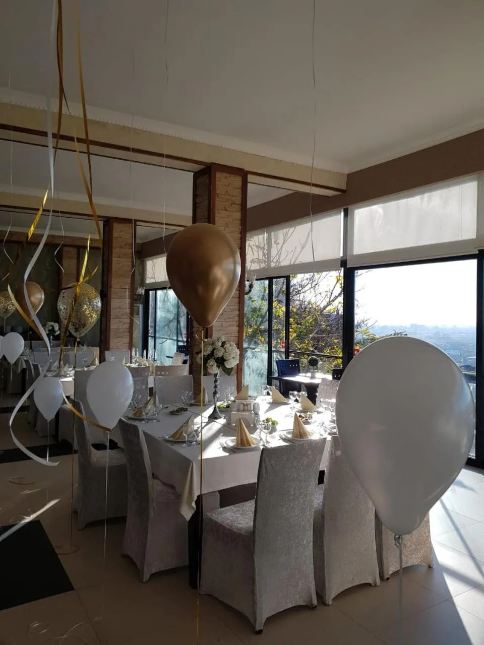 Restaurant/places to eat in Sputnik Hotel Batumi