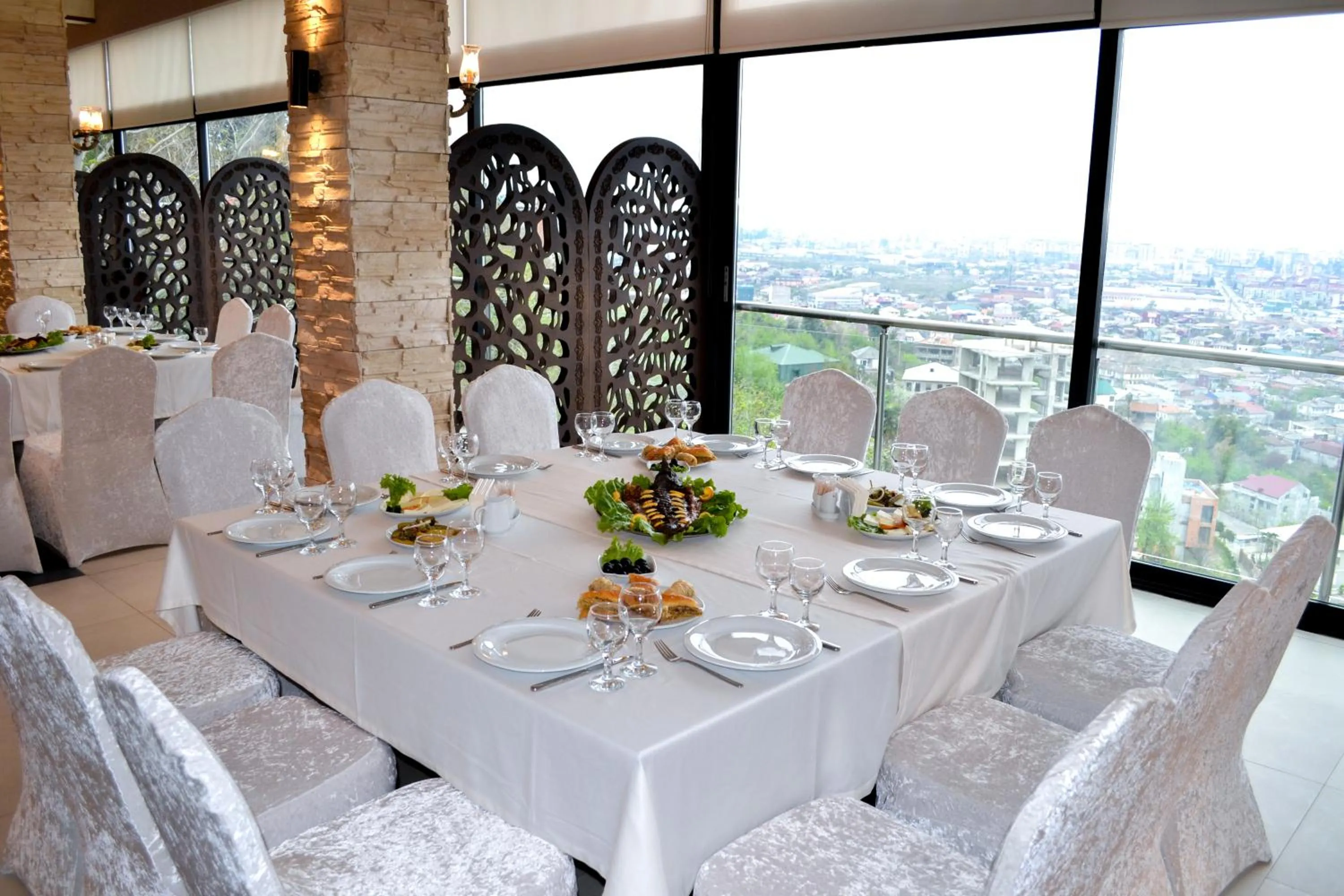 Restaurant/places to eat in Sputnik Hotel Batumi
