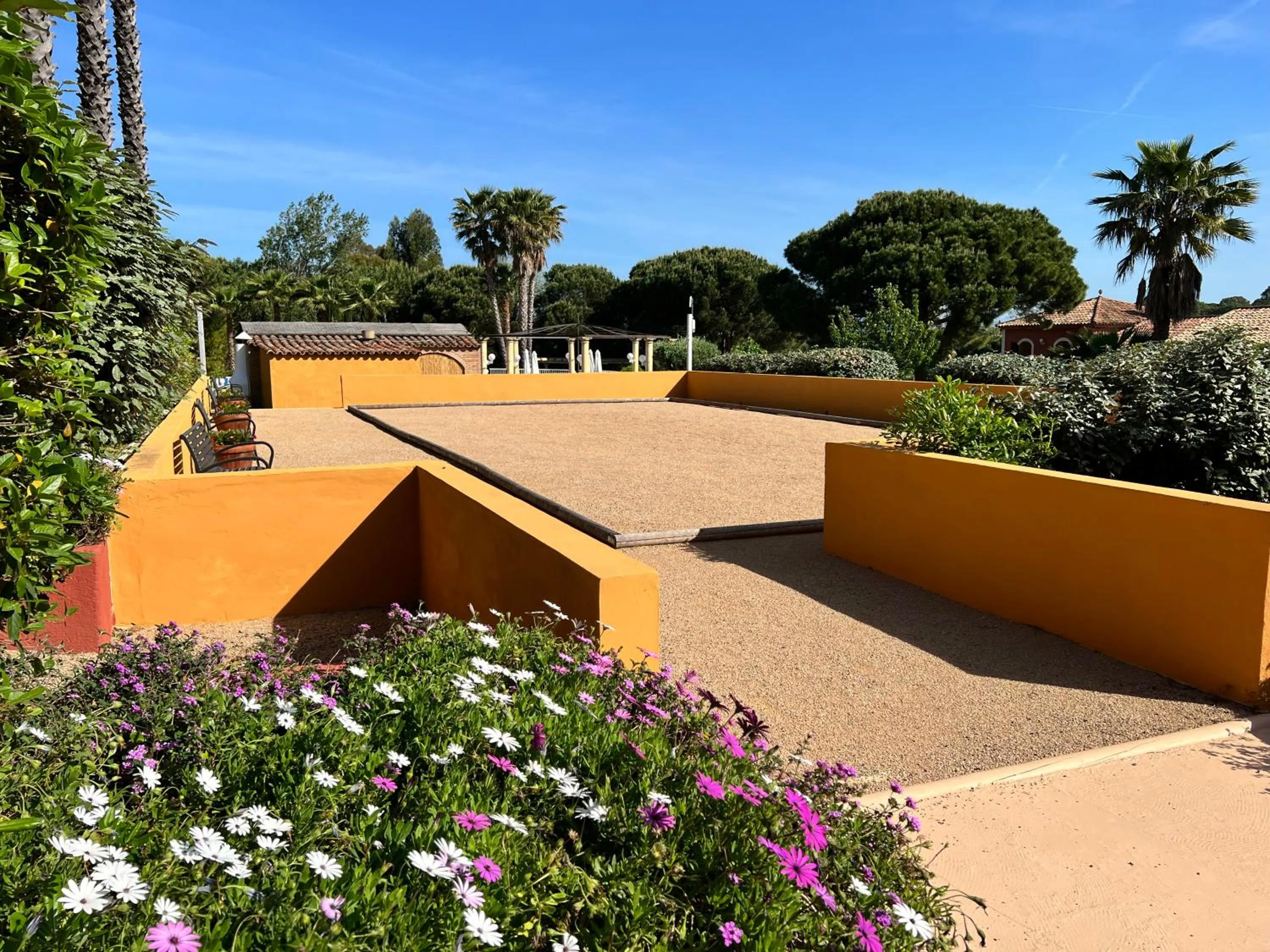 Bowling in Hotel La Romarine