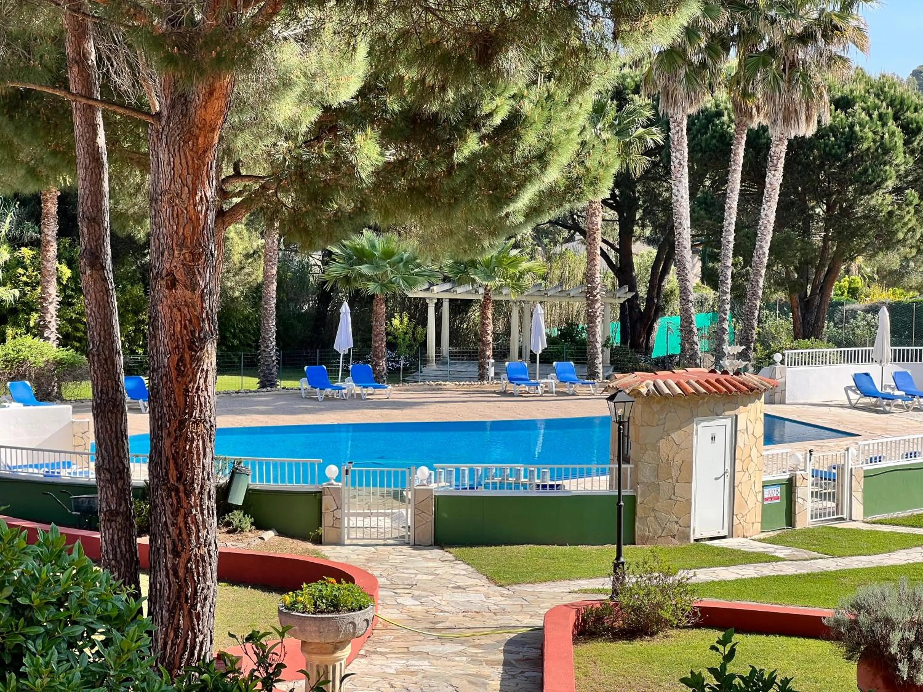 Swimming pool in Hotel La Romarine