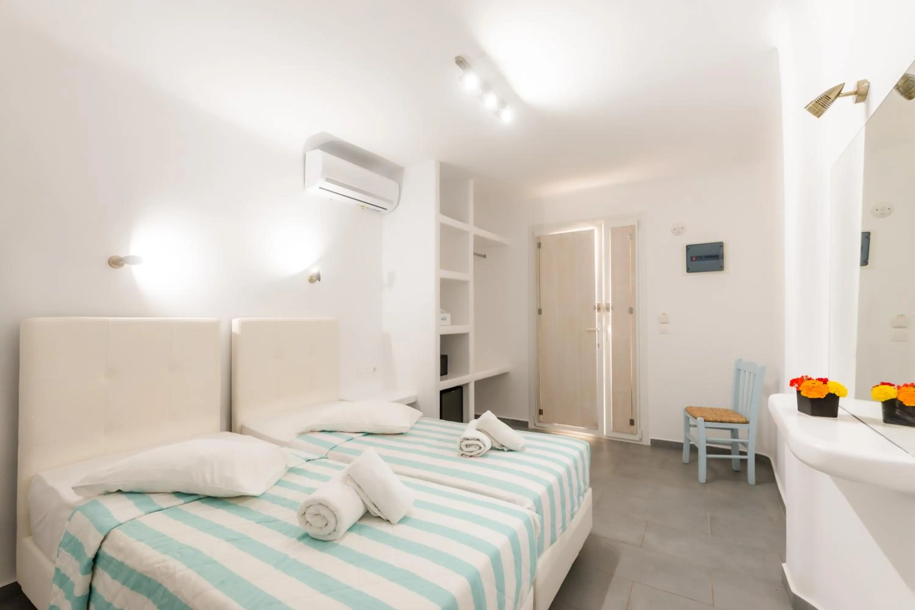 Photo of the whole room, Bed in Paradise Beach Resort