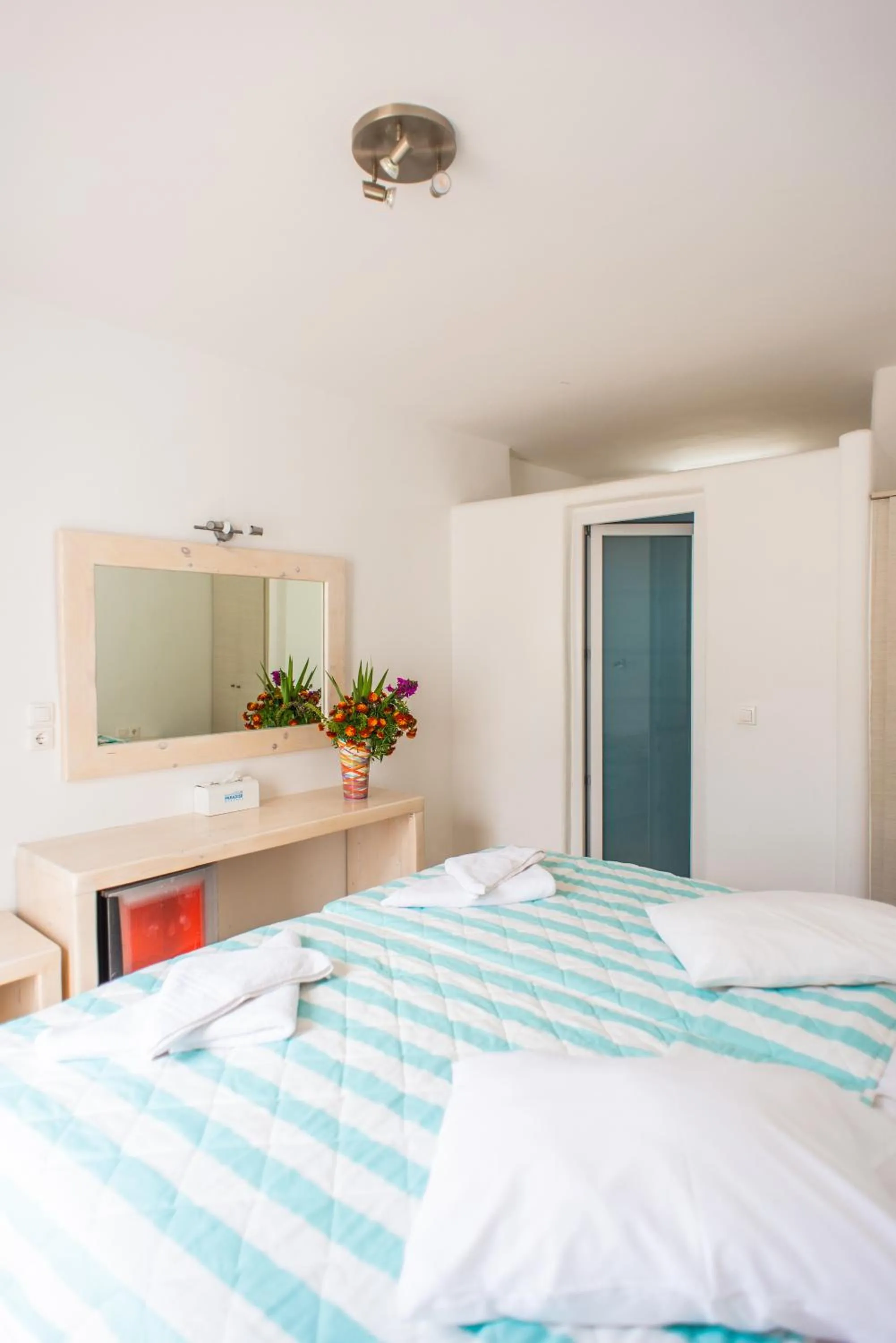 Photo of the whole room, Bed in Paradise Beach Resort