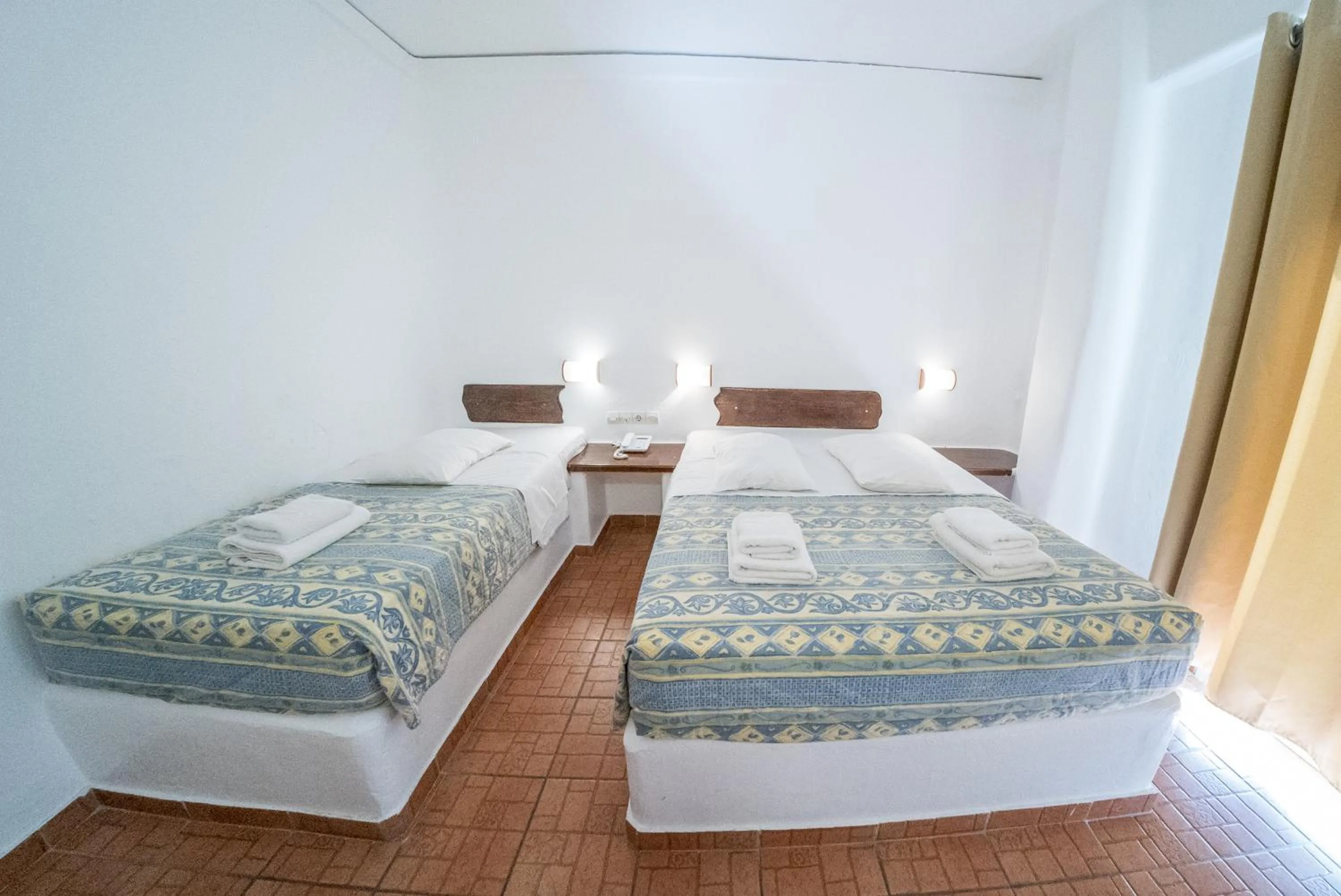 Bedroom, Bed in Paradise Beach Resort