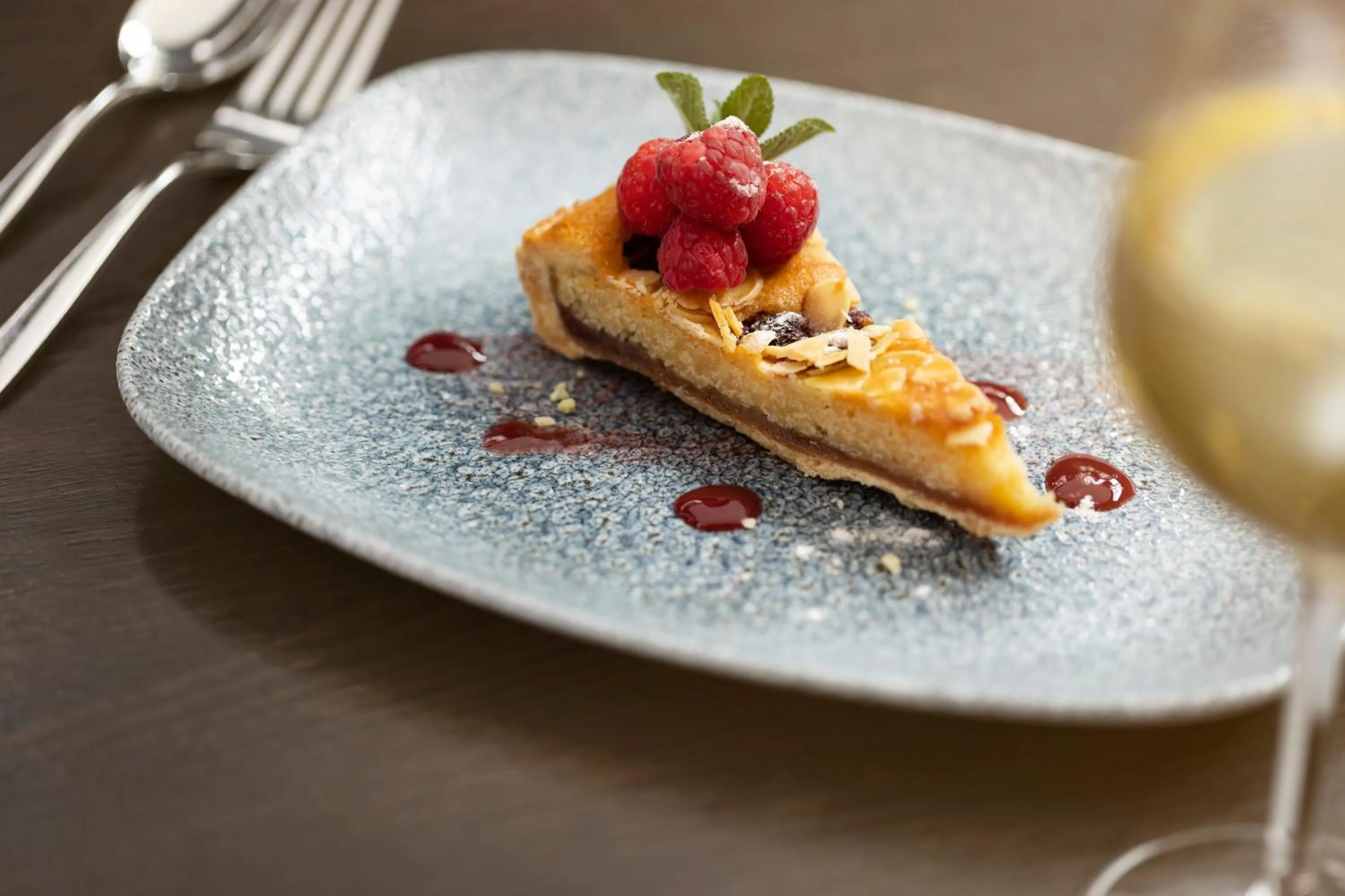 Restaurant/places to eat in Holiday Inn Farnborough by IHG