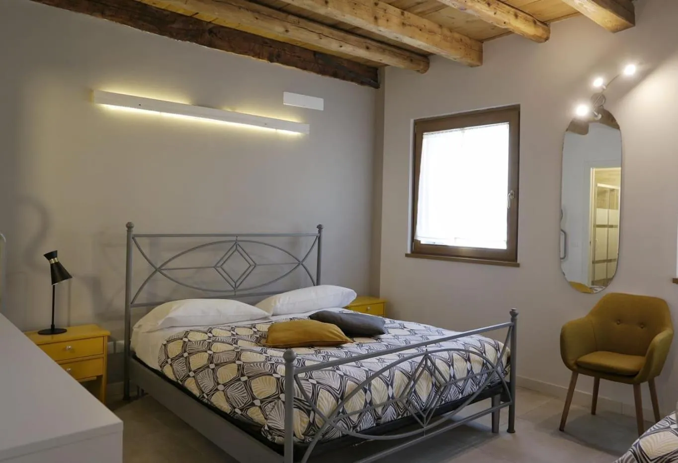 Family Room with Private Bathroom - single occupancy in LA LOGGETTA - locazione turistica