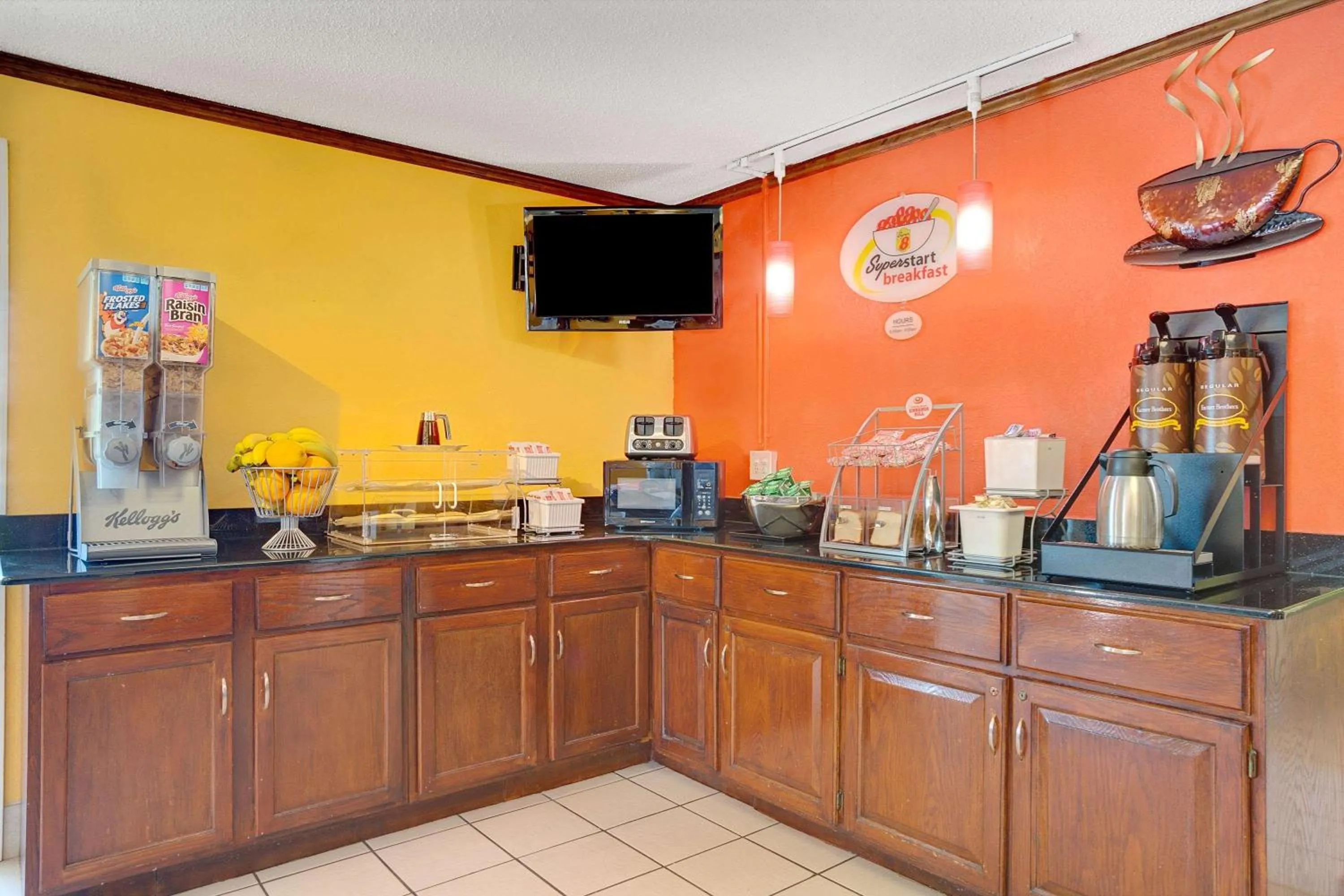 Restaurant/places to eat in Economy 7 Inn Chesapeake - Portsmouth