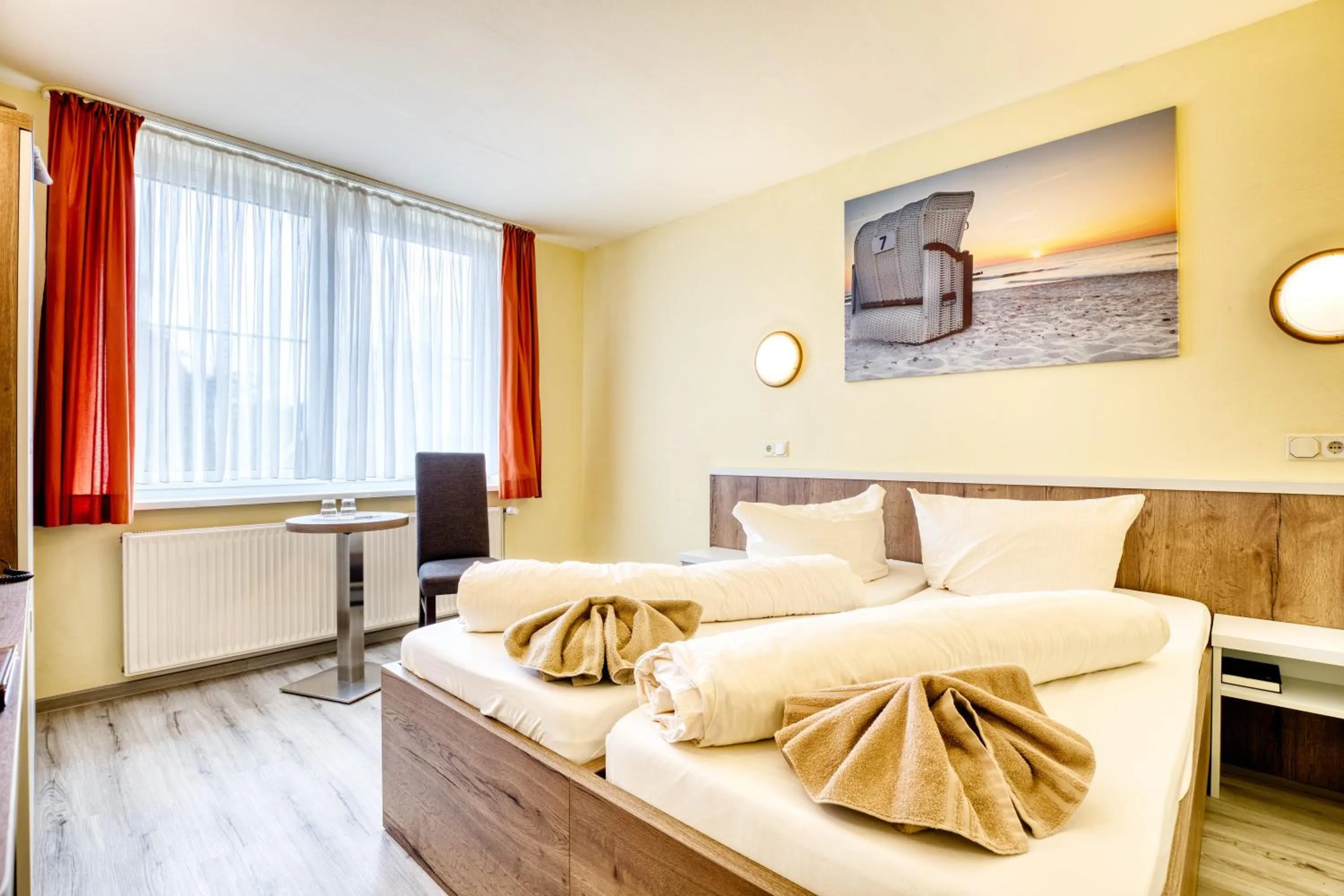 Bed in Hotel Kiebitz an der Ostsee