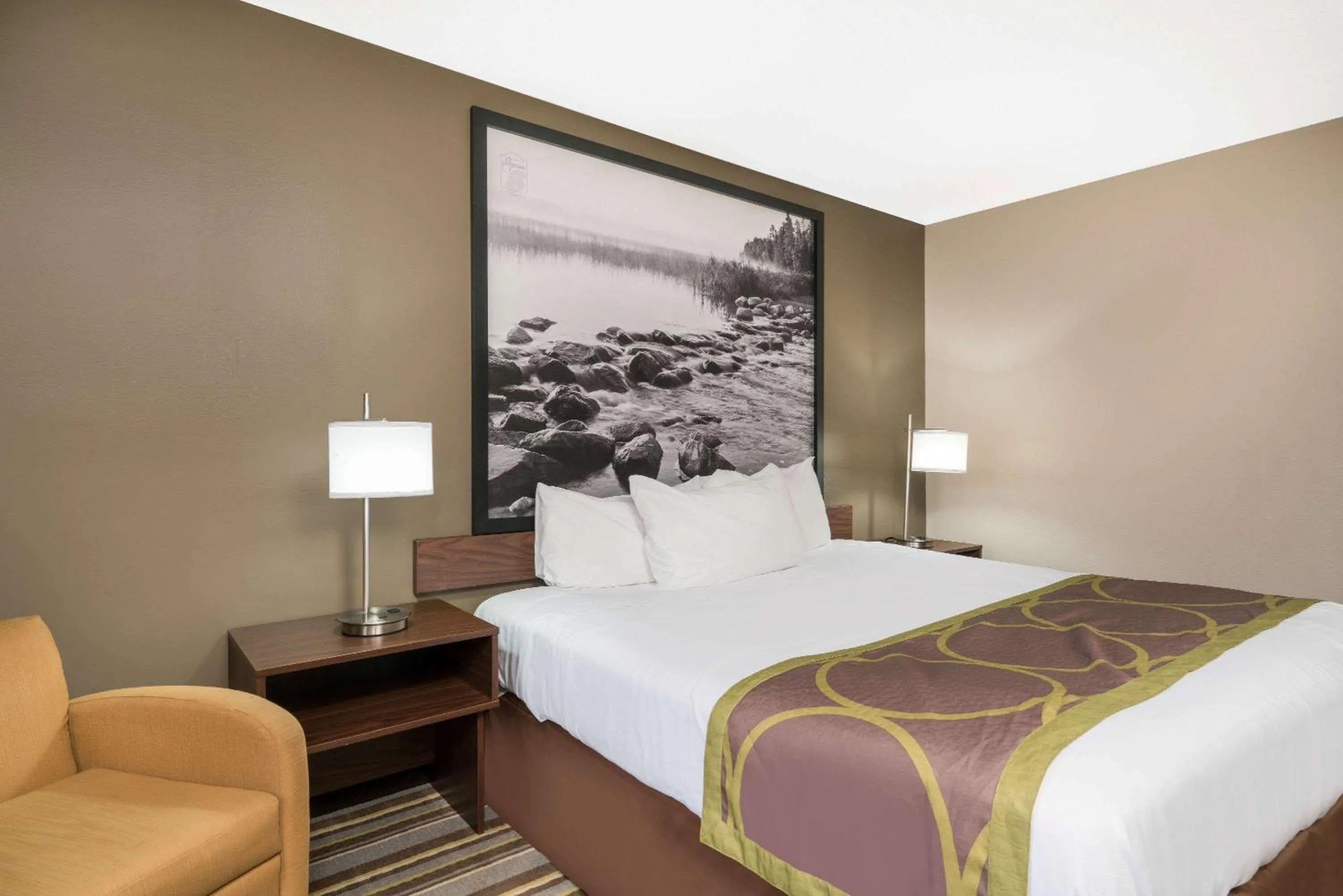 Other, Bed in Super 8 by Wyndham St. Cloud