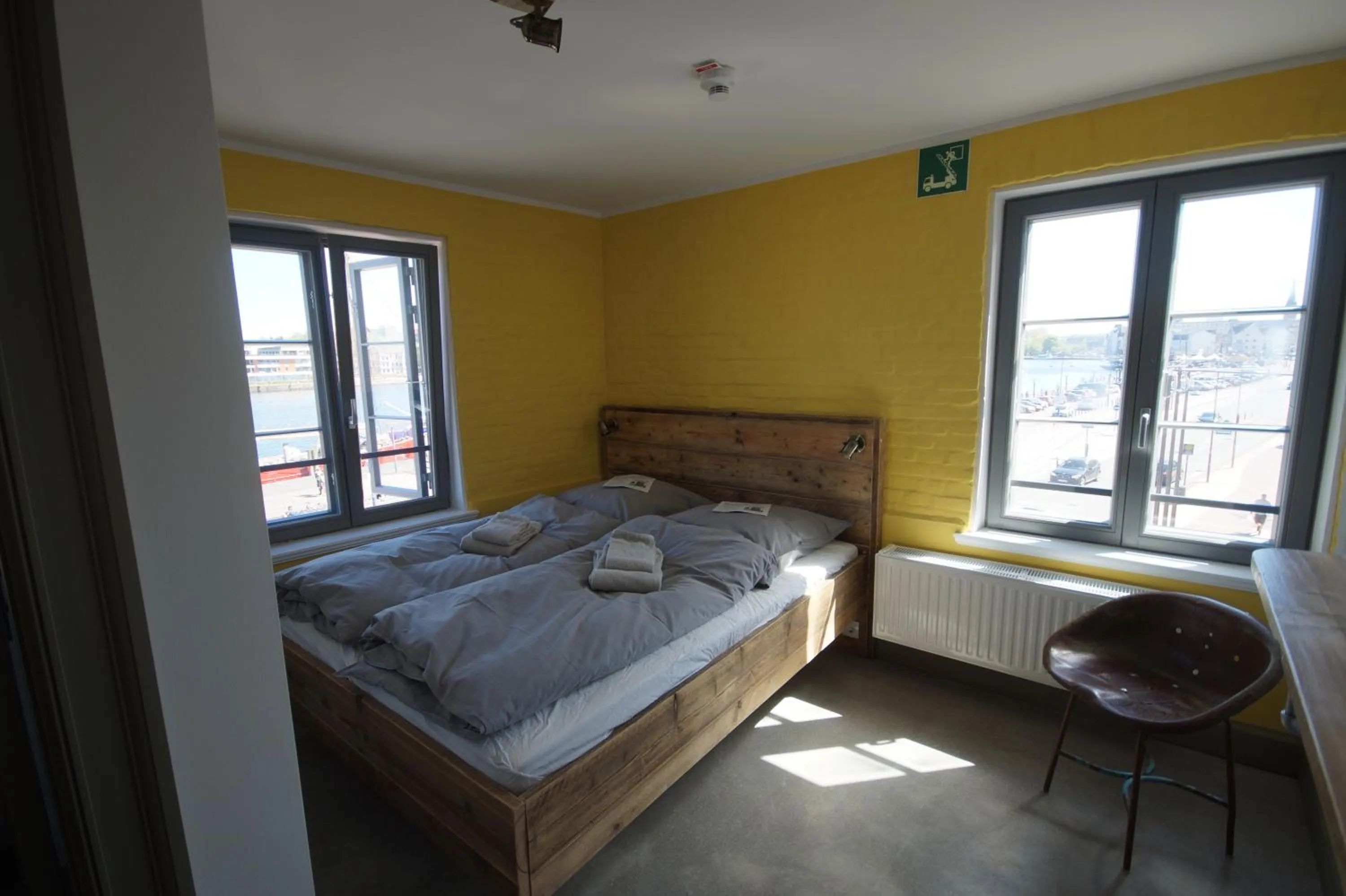 Photo of the whole room, Bed in Seemannsheim Hostel Flensburg