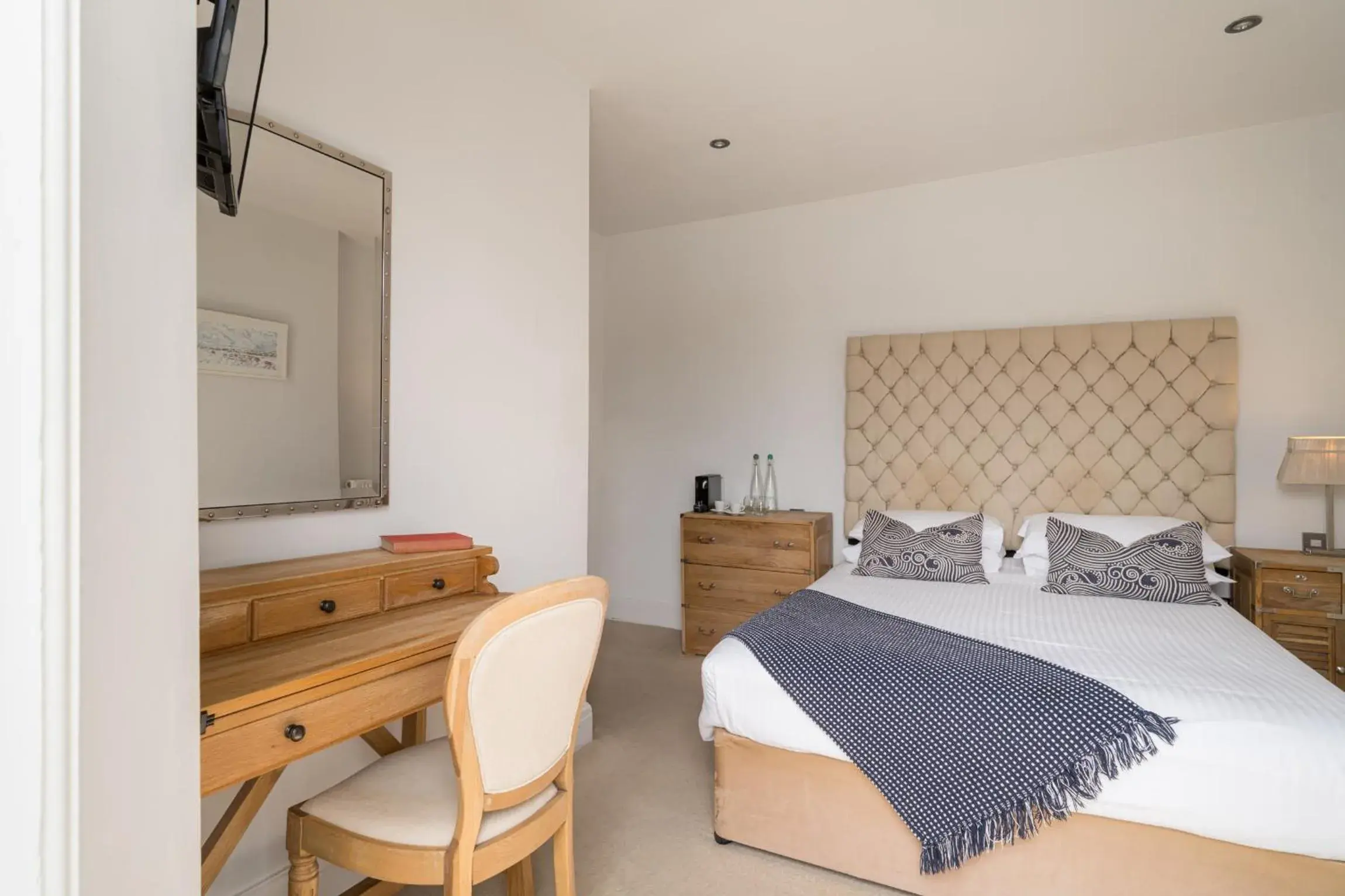 Bedroom, Bed in The Old Quay House Hotel Bedroom, Bed in The Old Quay House Hotel
