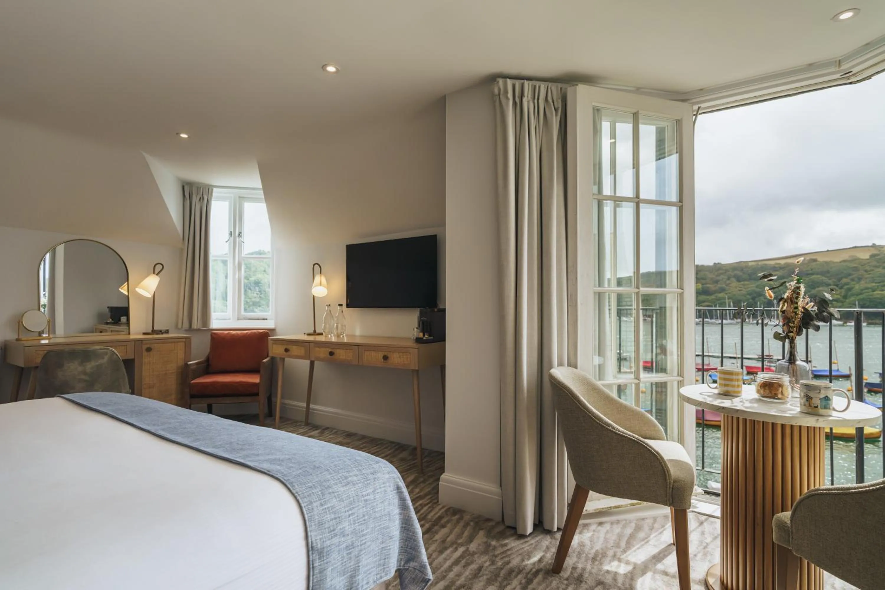 Balcony/Terrace, Bed in The Old Quay House Hotel