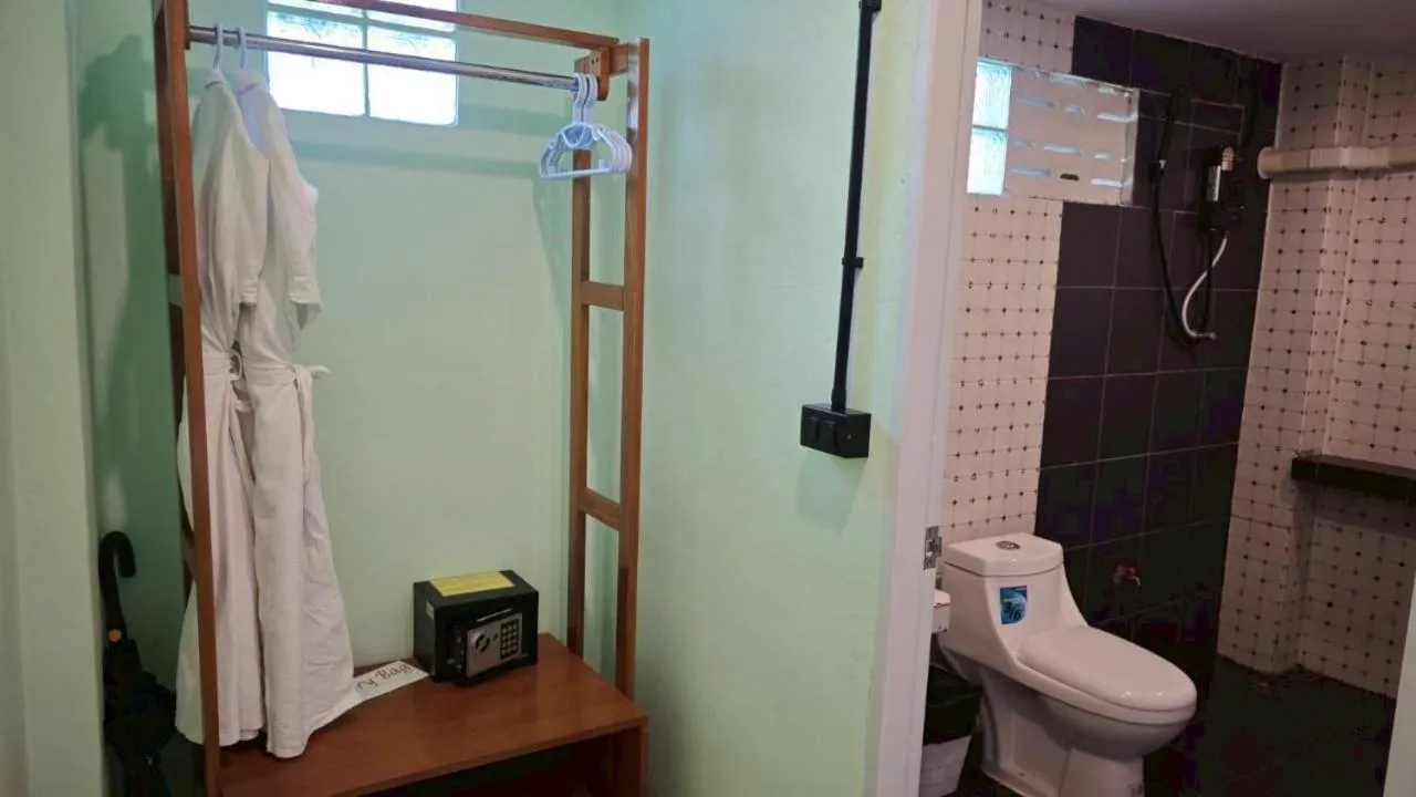 Dong Talay Lipe Beach Resort