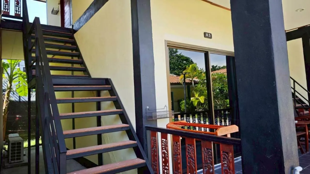 Dong Talay Lipe Beach Resort