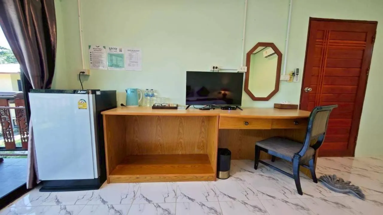 Dong Talay Lipe Beach Resort