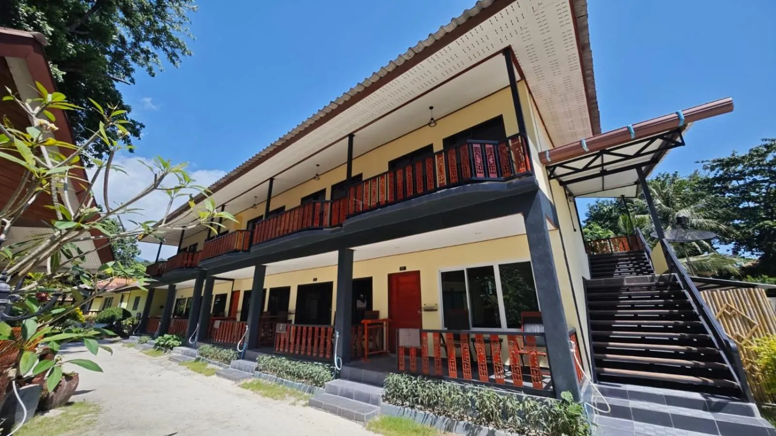 Dong Talay Lipe Beach Resort