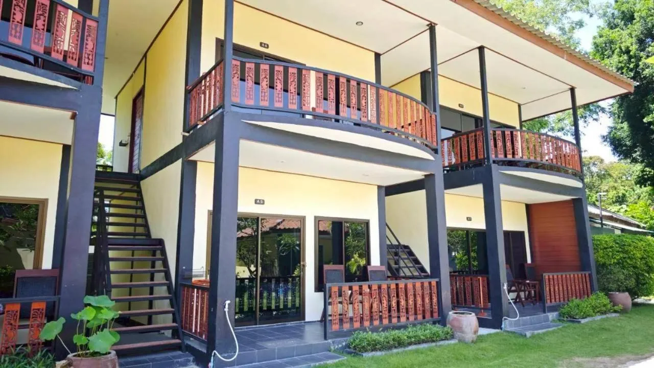 Dong Talay Lipe Beach Resort