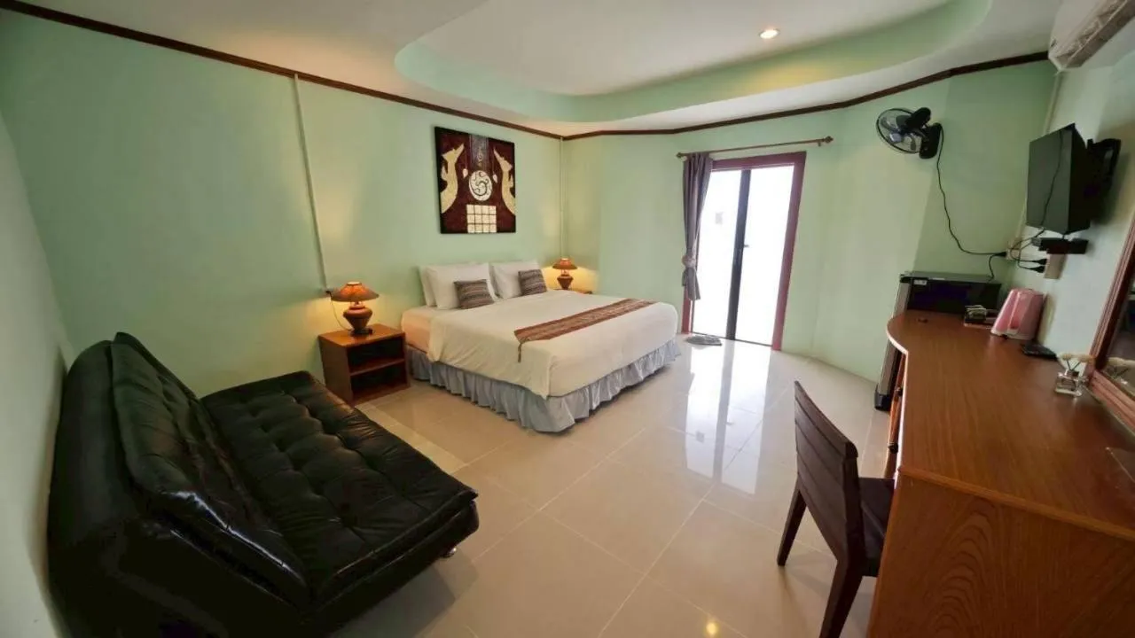 Bed in Dong Talay Lipe Beach Resort