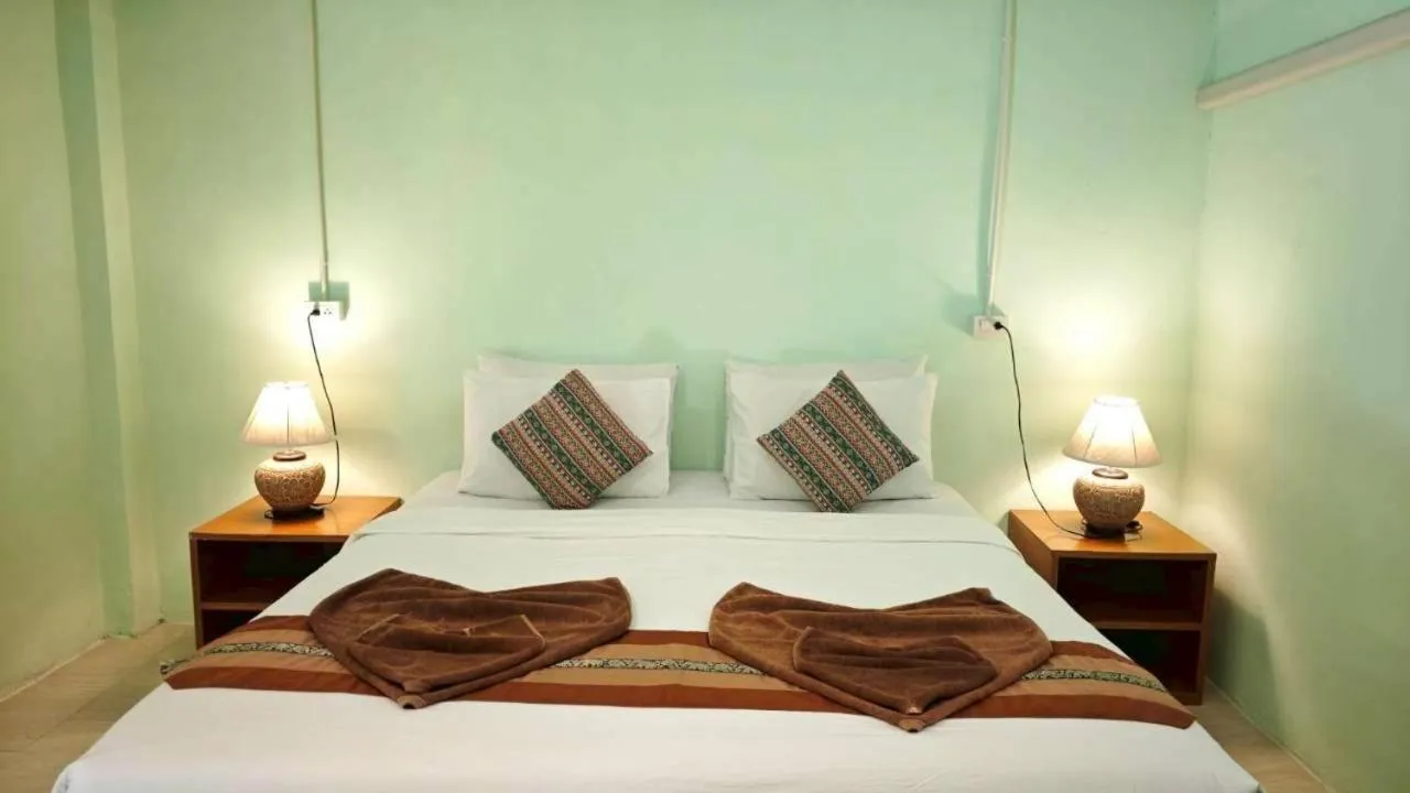 Bed in Dong Talay Lipe Beach Resort