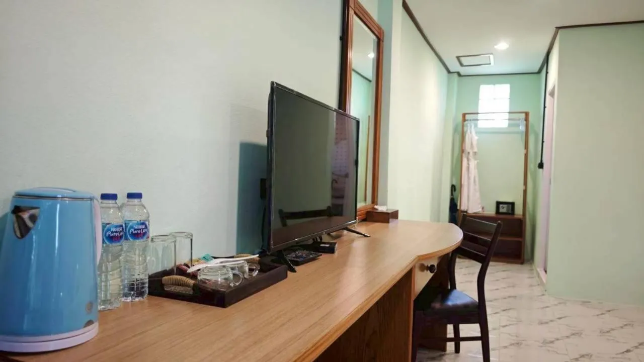 Dong Talay Lipe Beach Resort