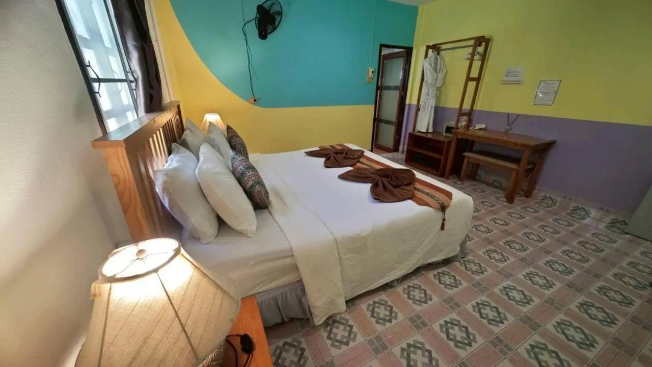 Bed in Dong Talay Lipe Beach Resort