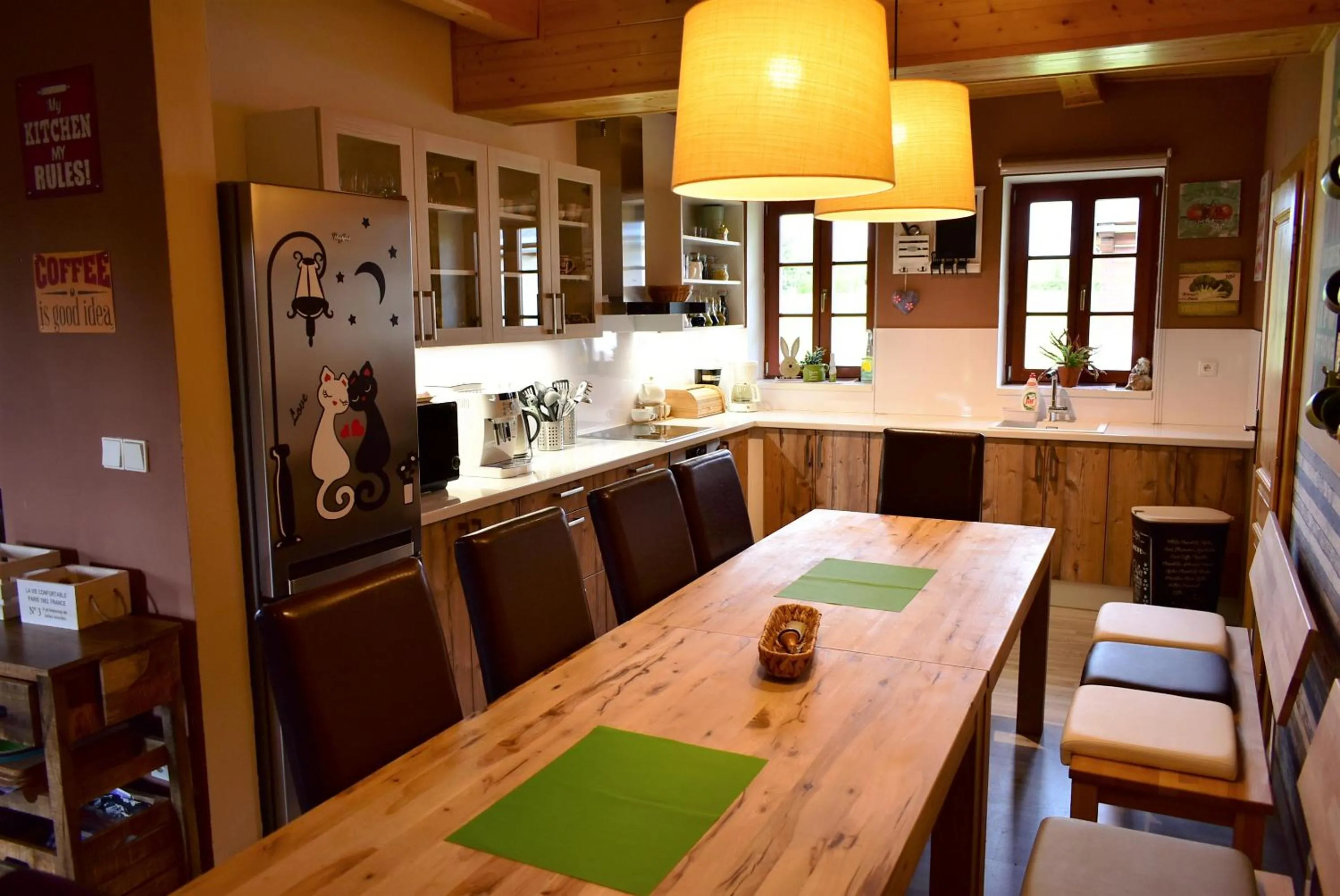 Kitchen or kitchenette in Villa Harta II MAGDA