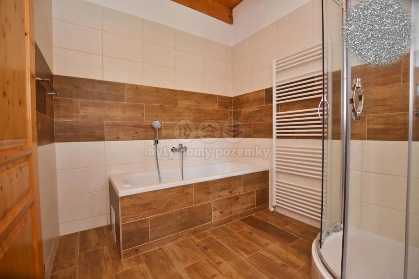 Bath in Villa Harta II MAGDA
