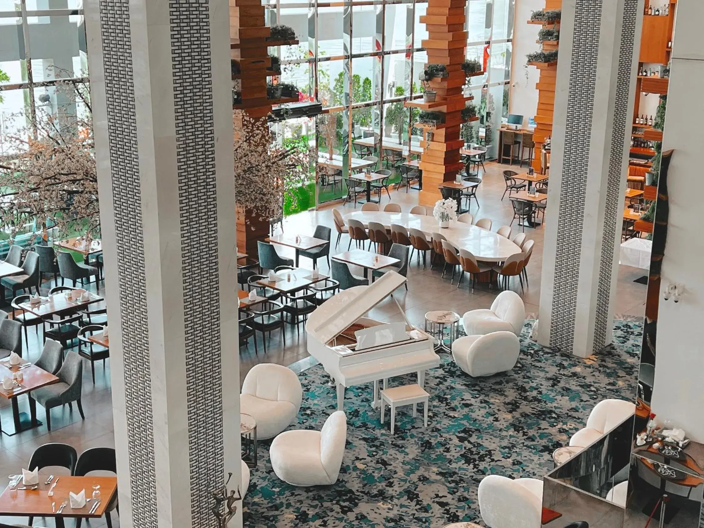 Restaurant/places to eat in Canal Central Hotel Business Bay Restaurant/places to eat in Canal Central Hotel Business Bay