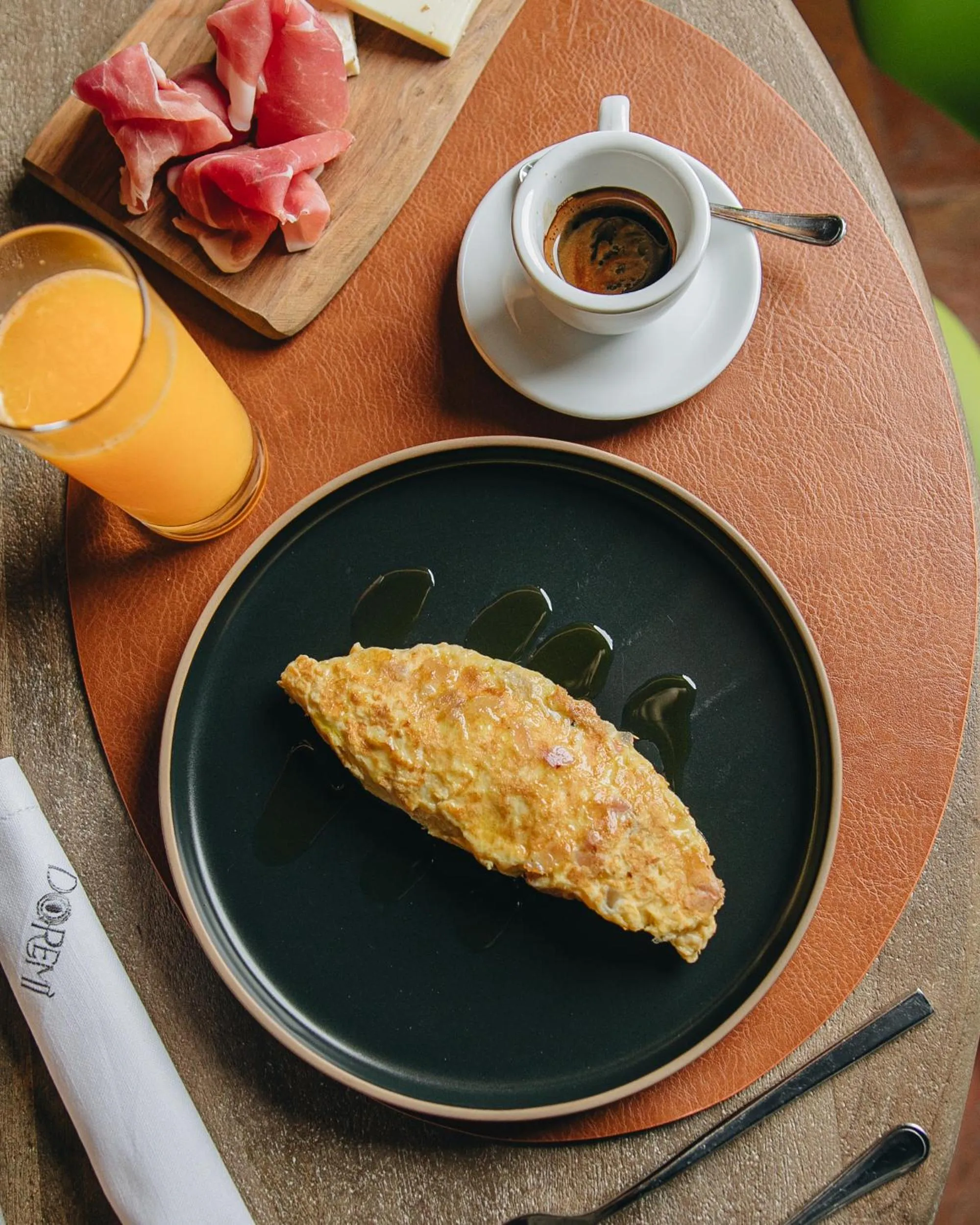 Breakfast in Castello di Limatola