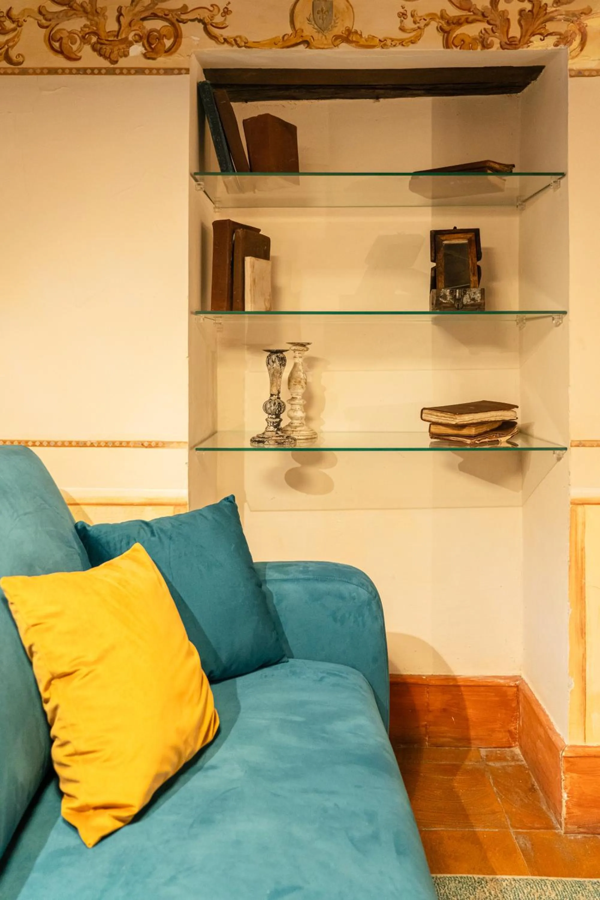 Seating area in Castello di Limatola