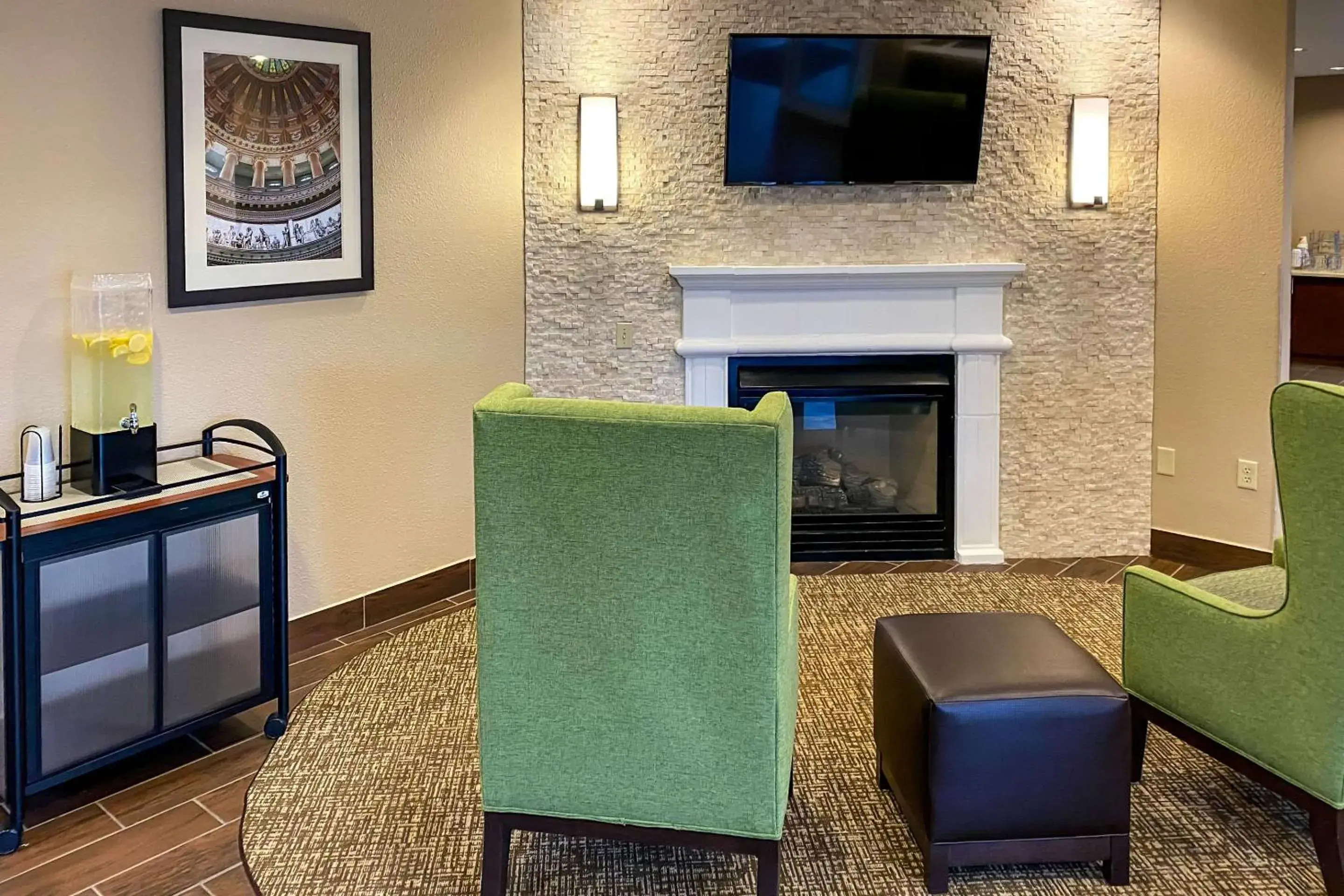 Lobby or reception in Comfort Inn DeKalb - University Area Lobby or reception in Comfort Inn DeKalb - University Area