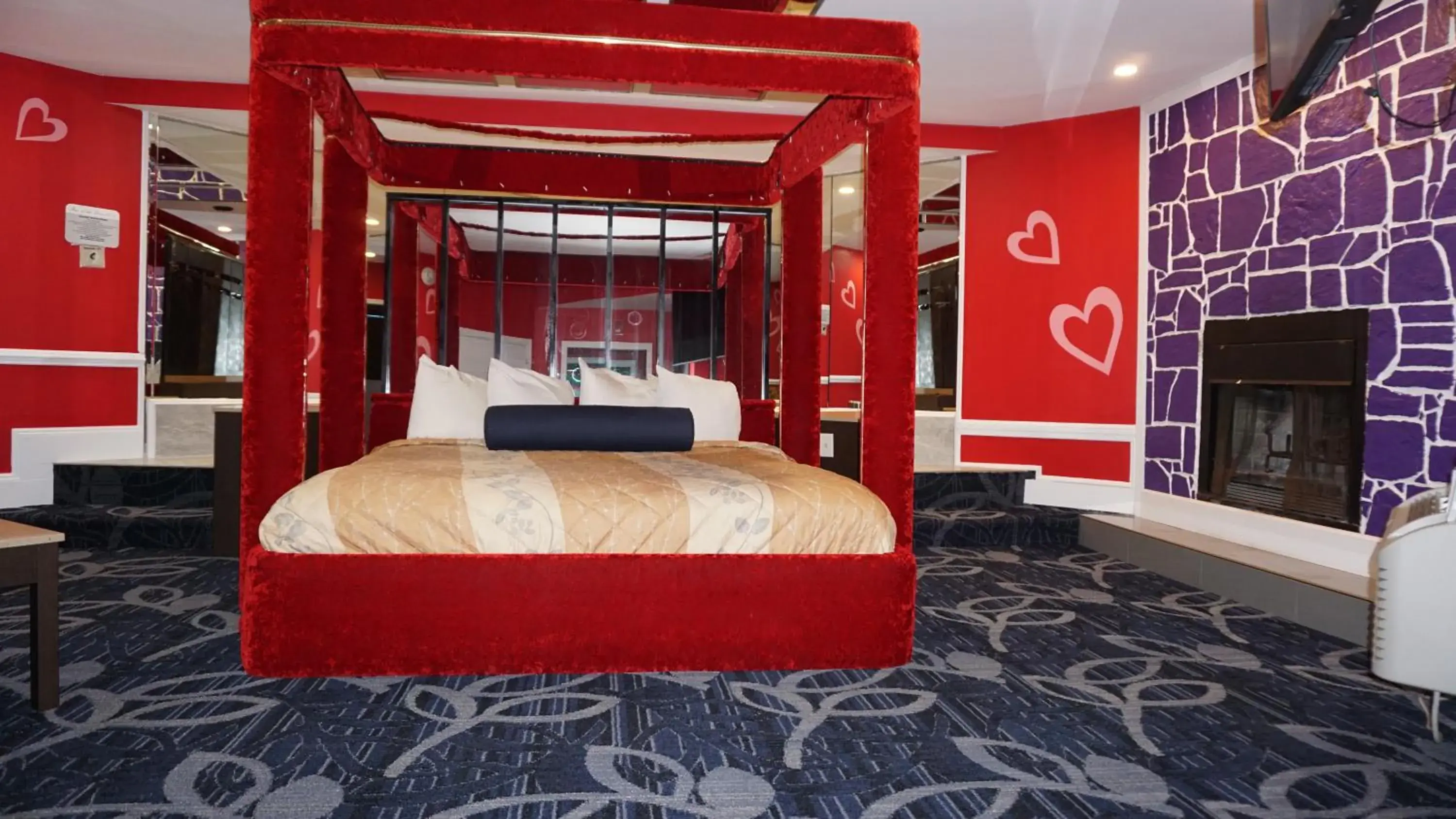 Bed in Inn of the Dove Cherry Hill - Philadelphia Bed in Inn of the Dove Cherry Hill - Philadelphia