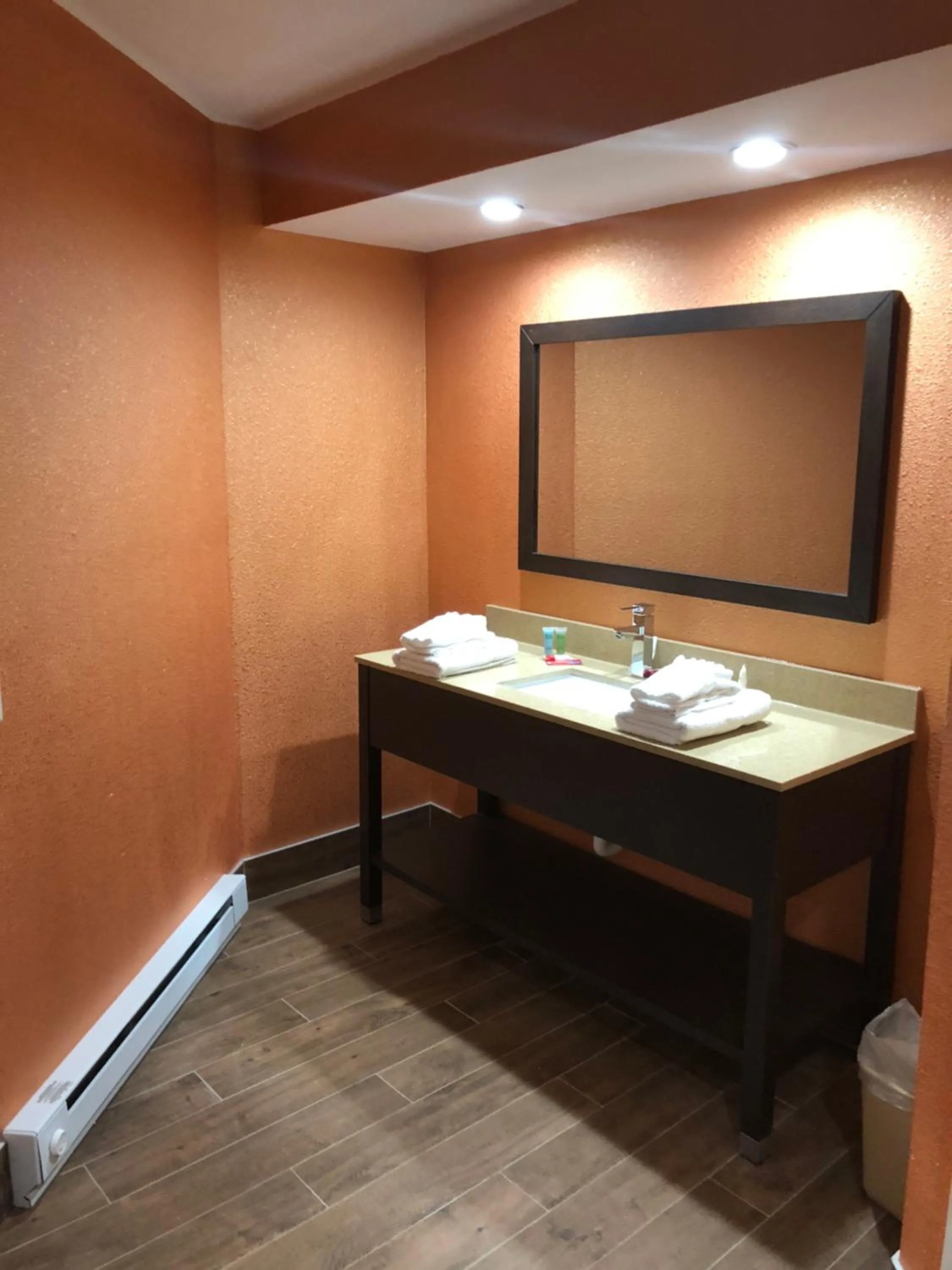 Inn of the Dove Cherry Hill - Philadelphia