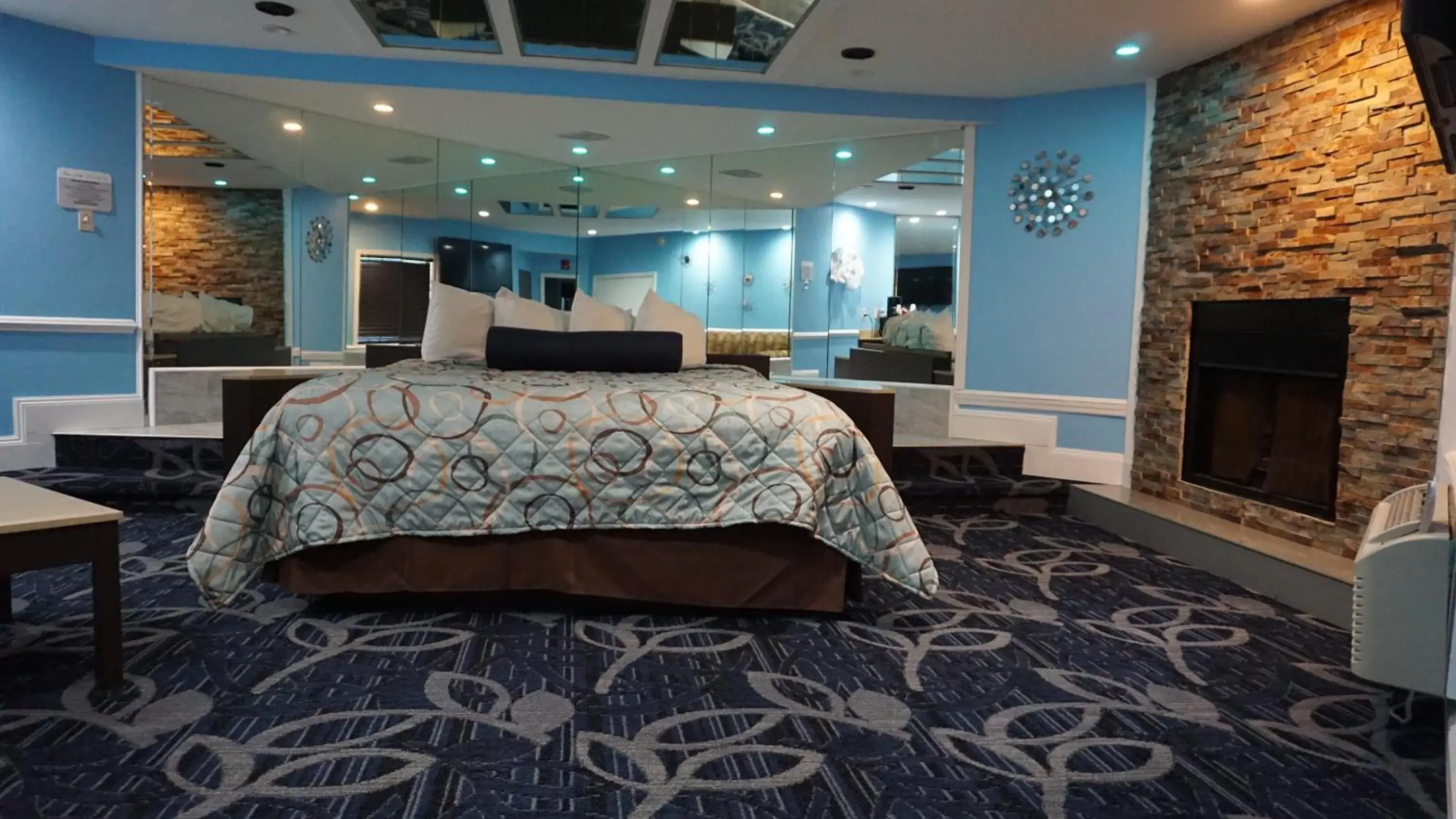 Bed in Inn of the Dove Cherry Hill - Philadelphia Bed in Inn of the Dove Cherry Hill - Philadelphia