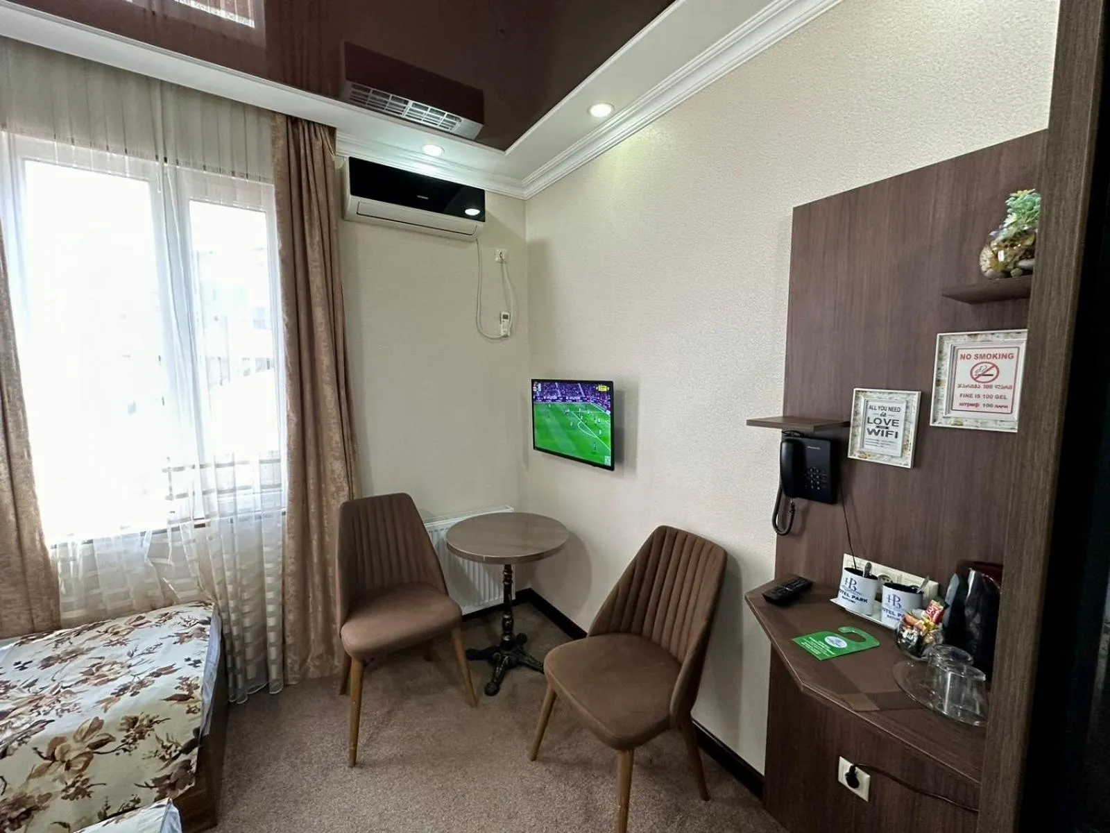 Bedroom in Hotel Park