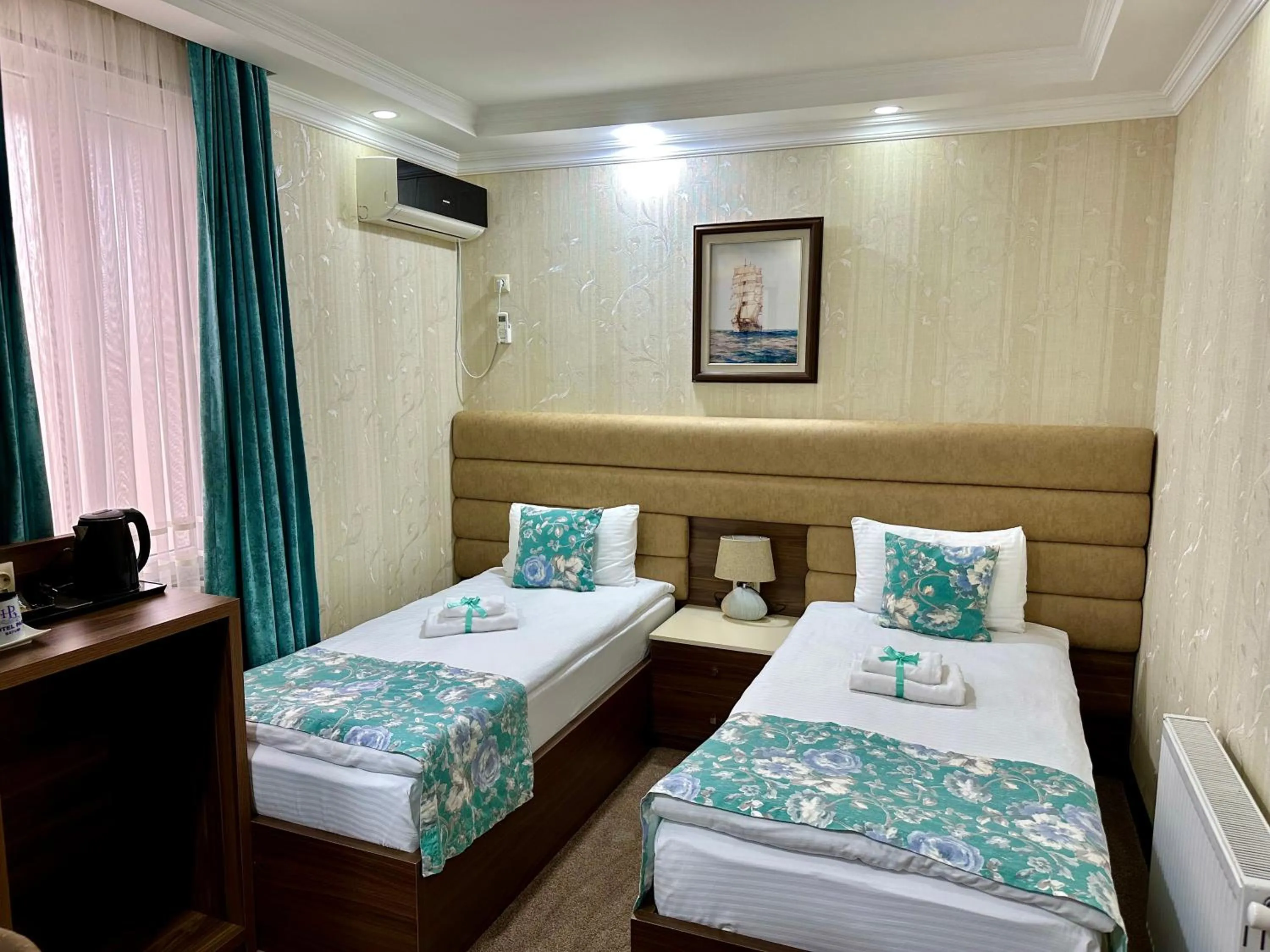 Bedroom, Bed in Hotel Park