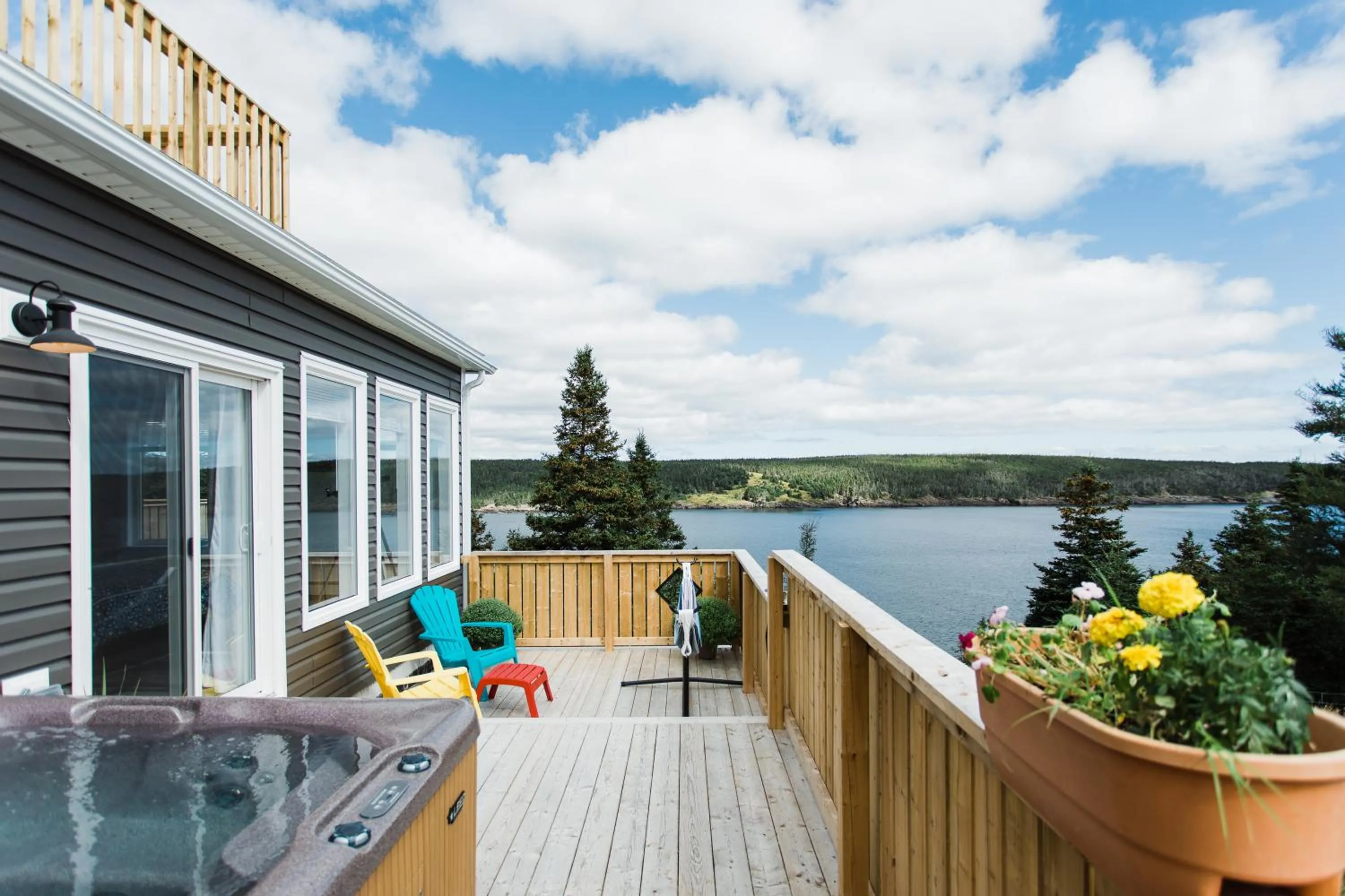 Hot Tub in Whale House Guest House