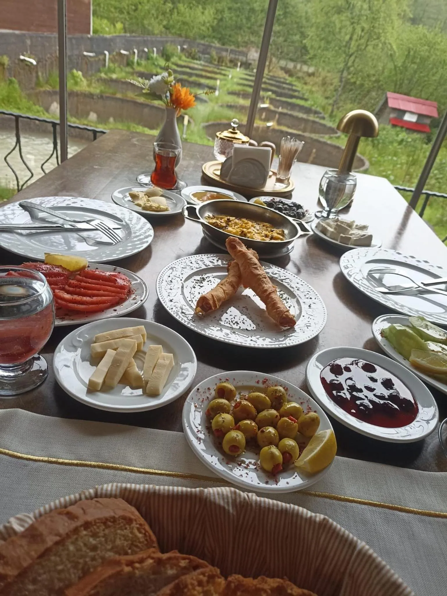 Breakfast in pınar kır evi