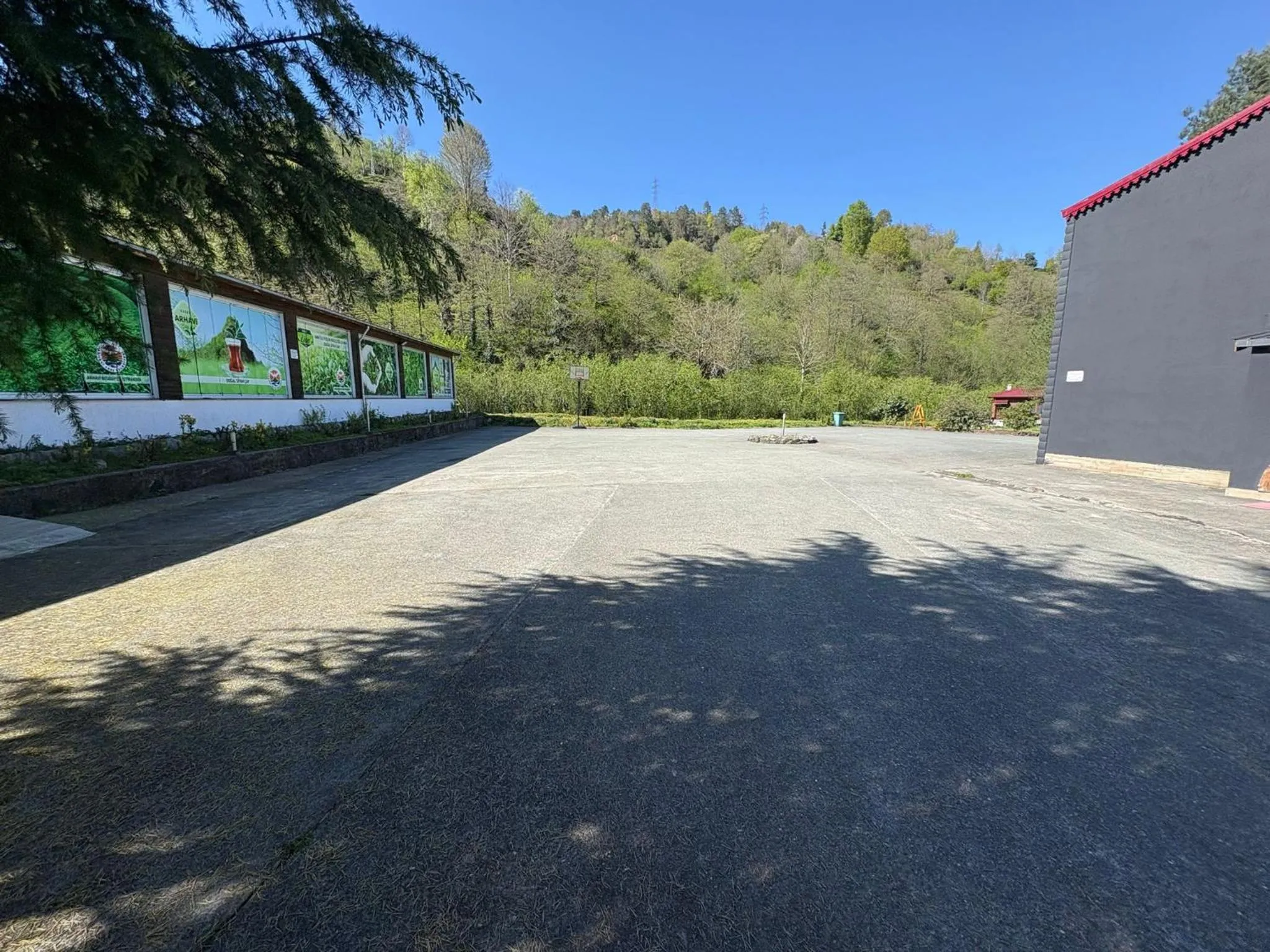Parking in pınar kır evi