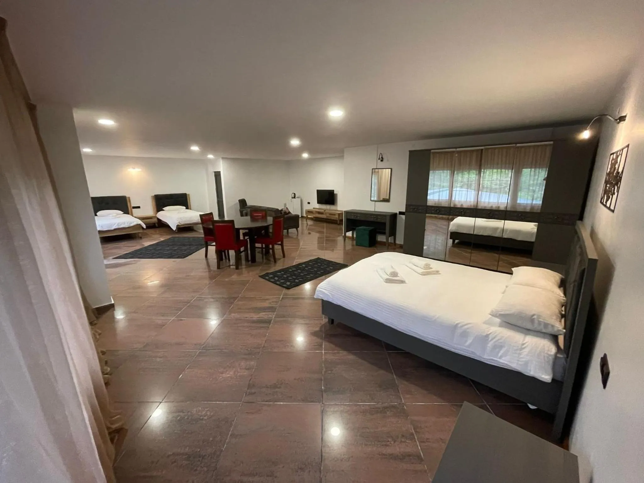 Photo of the whole room, Bed in pınar kır evi