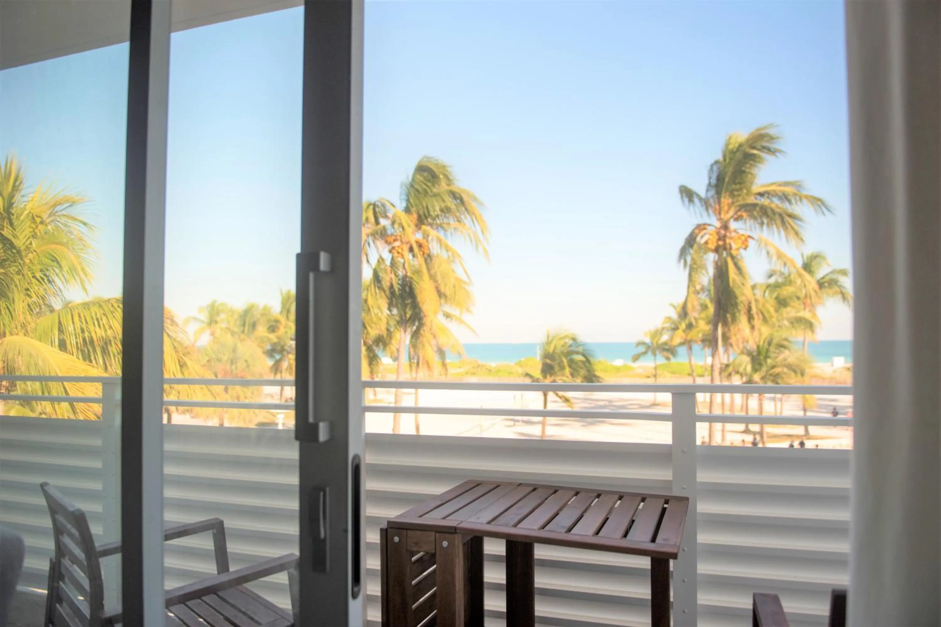 Balcony/Terrace in 12th & Ocean Suites by LuxUrban