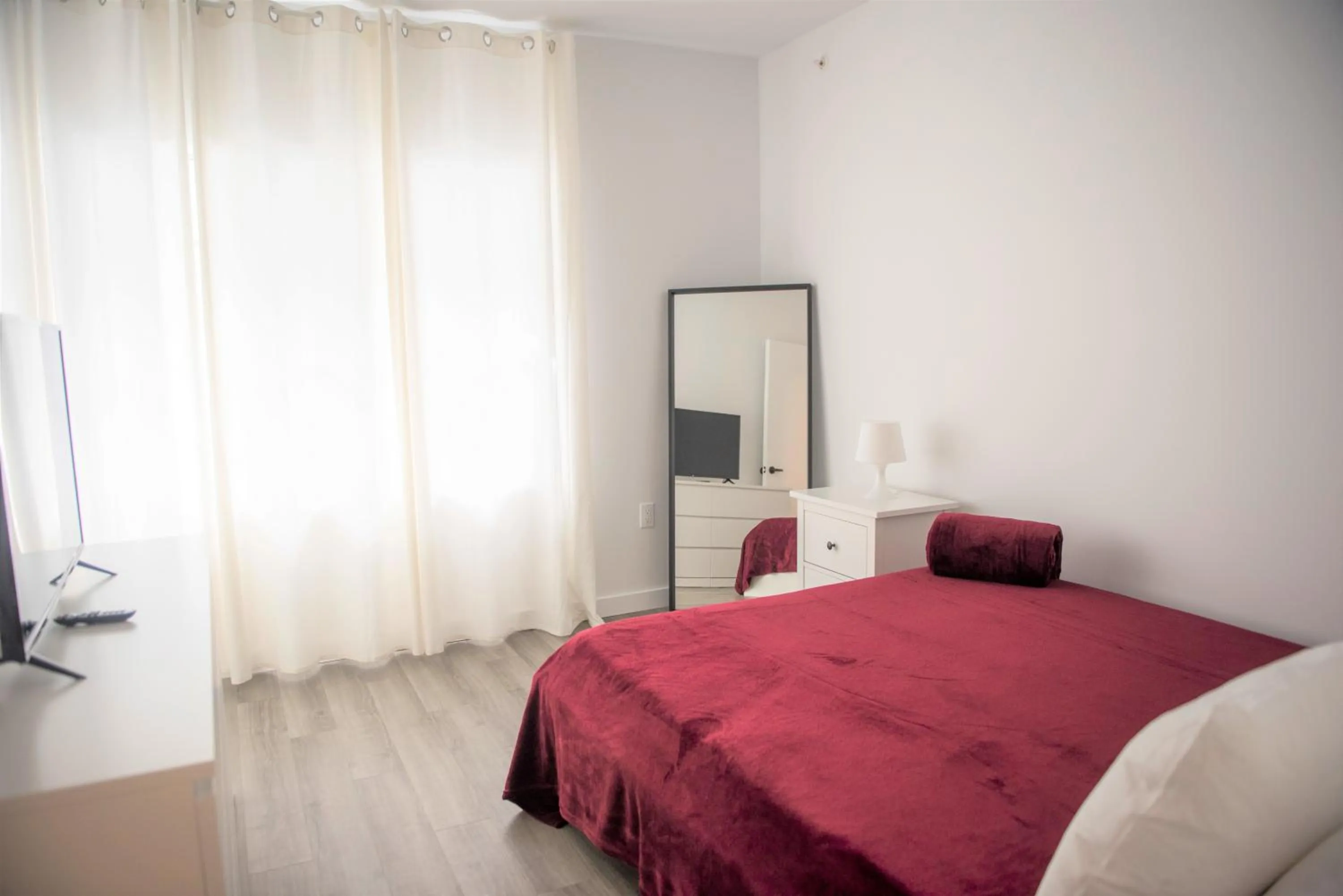 12th & Ocean Suites by LuxUrban