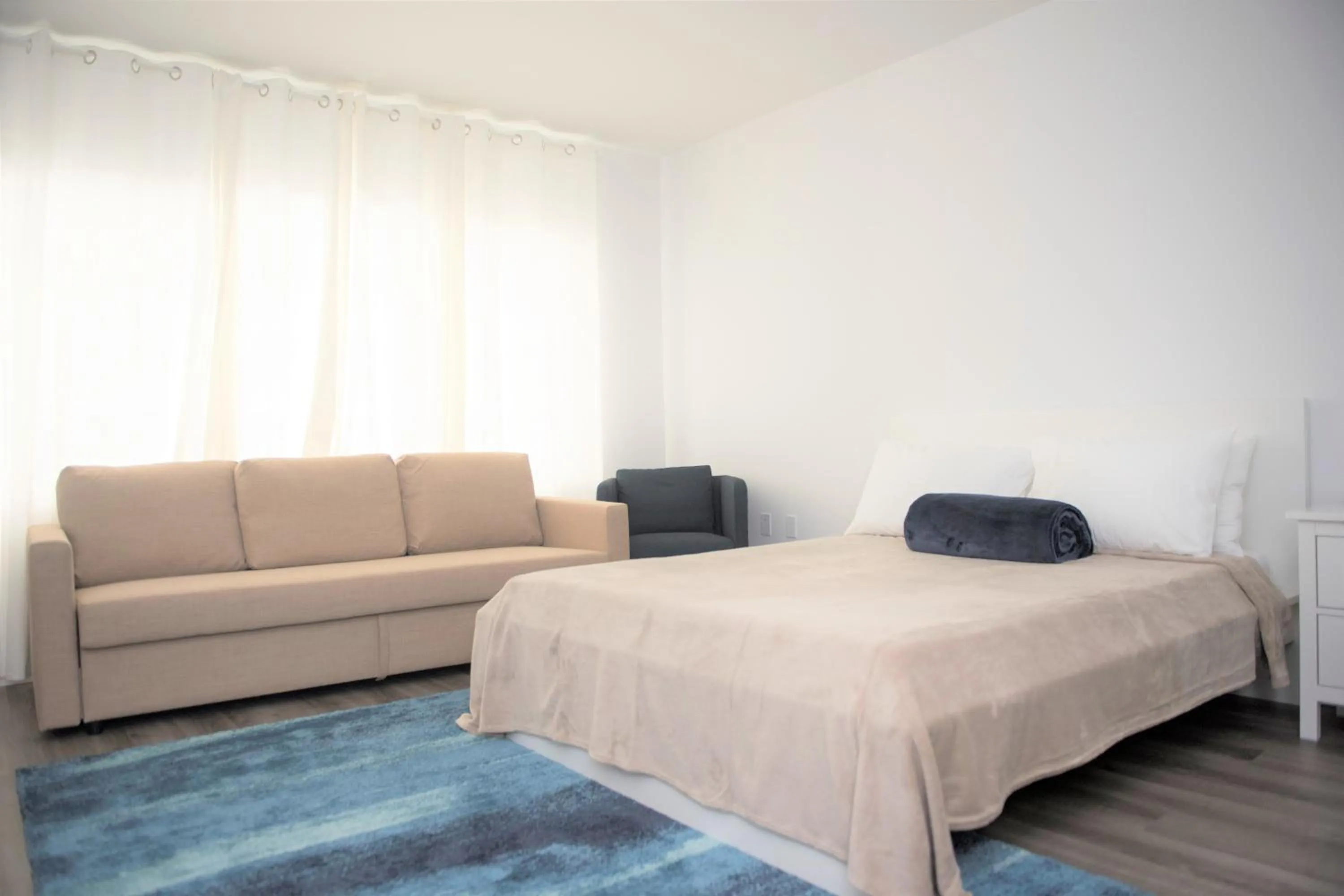 12th & Ocean Suites by LuxUrban