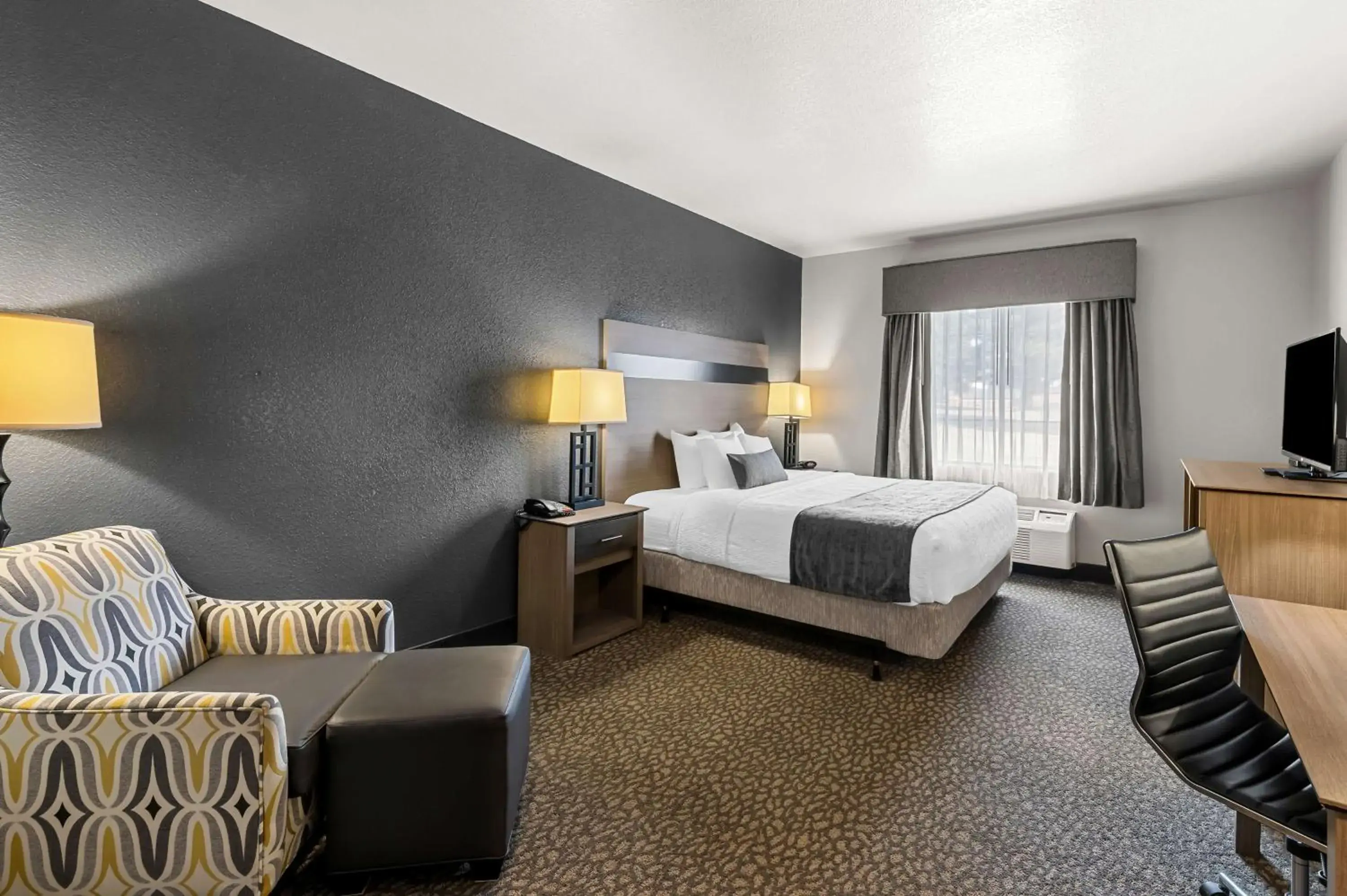 King Room - Disability Access - Non Smoking in Best Western Sherwood Inn & Suites King Room - Disability Access - Non Smoking in Best Western Sherwood Inn & Suites