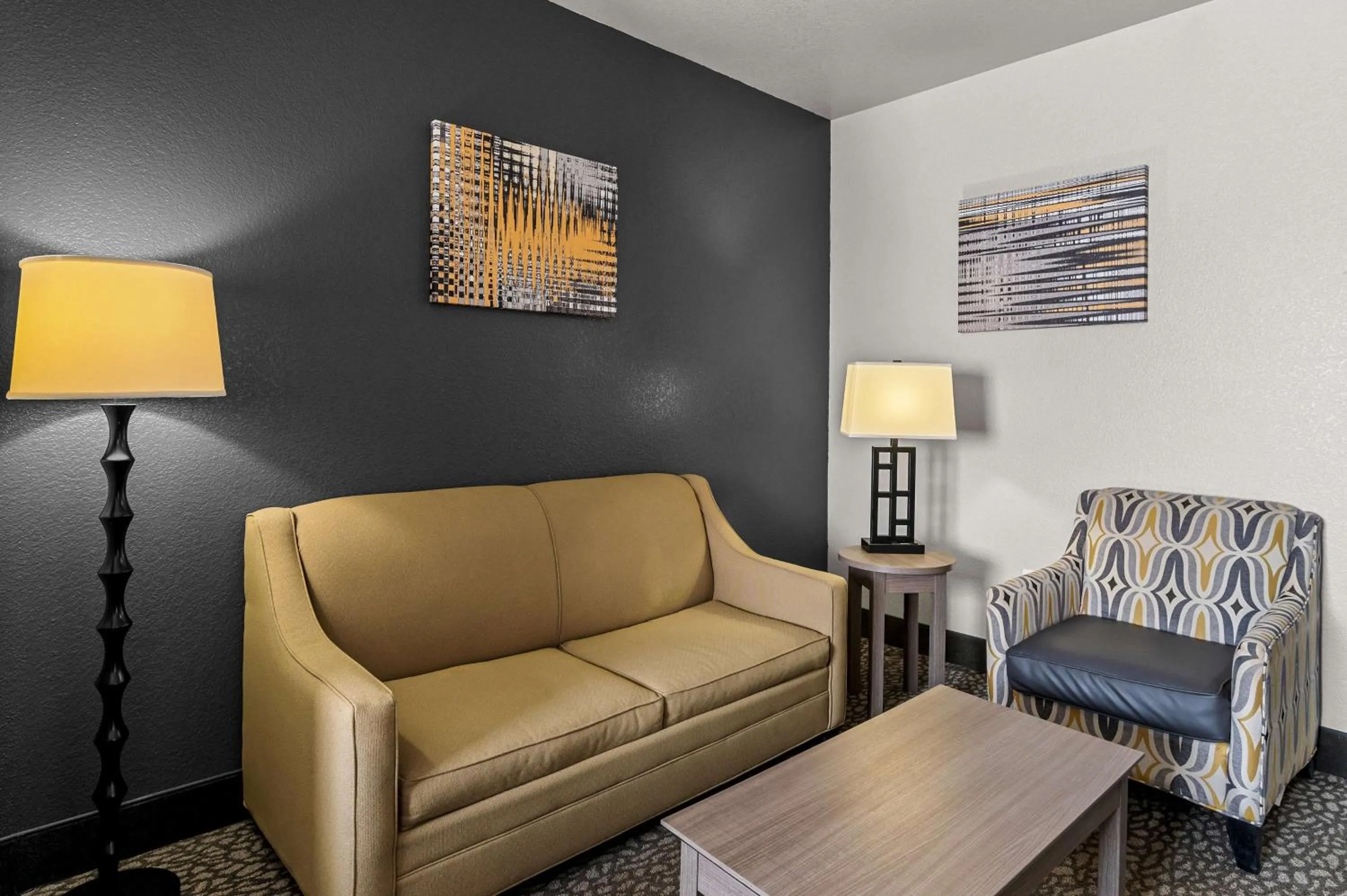 Photo of the whole room in Best Western Sherwood Inn & Suites